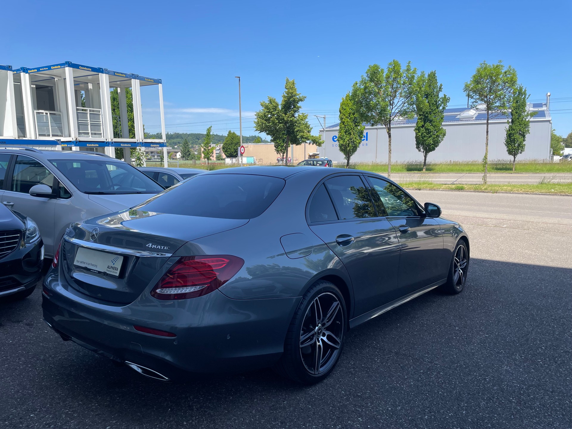 MERCEDES-BENZ E 400 d 4Matic AMG Line 9G-Tronic-image-4