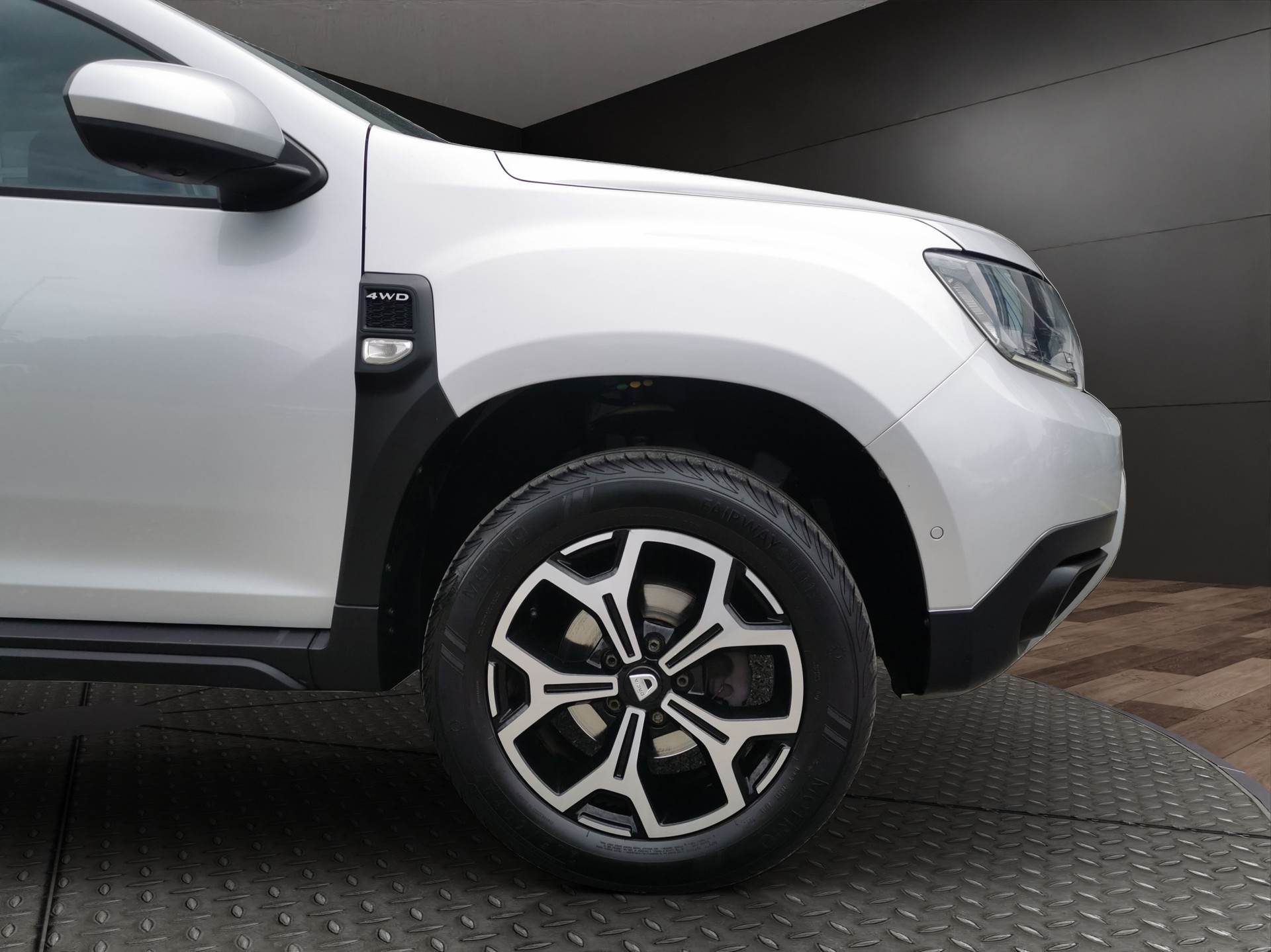 DACIA Duster 1.2 T Prestige 4x4-image-2