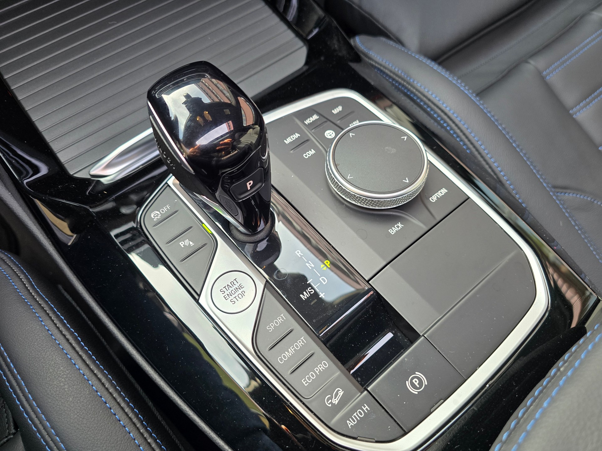 BMW X4 M40i 48V Steptronic CH-Fahrzeug-image-18