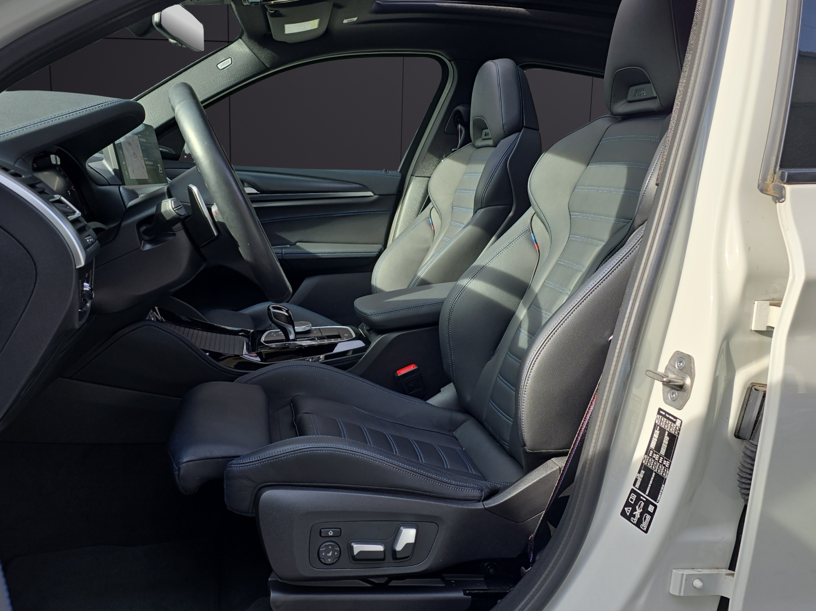 BMW X4 M40i 48V Steptronic CH-Fahrzeug-image-8