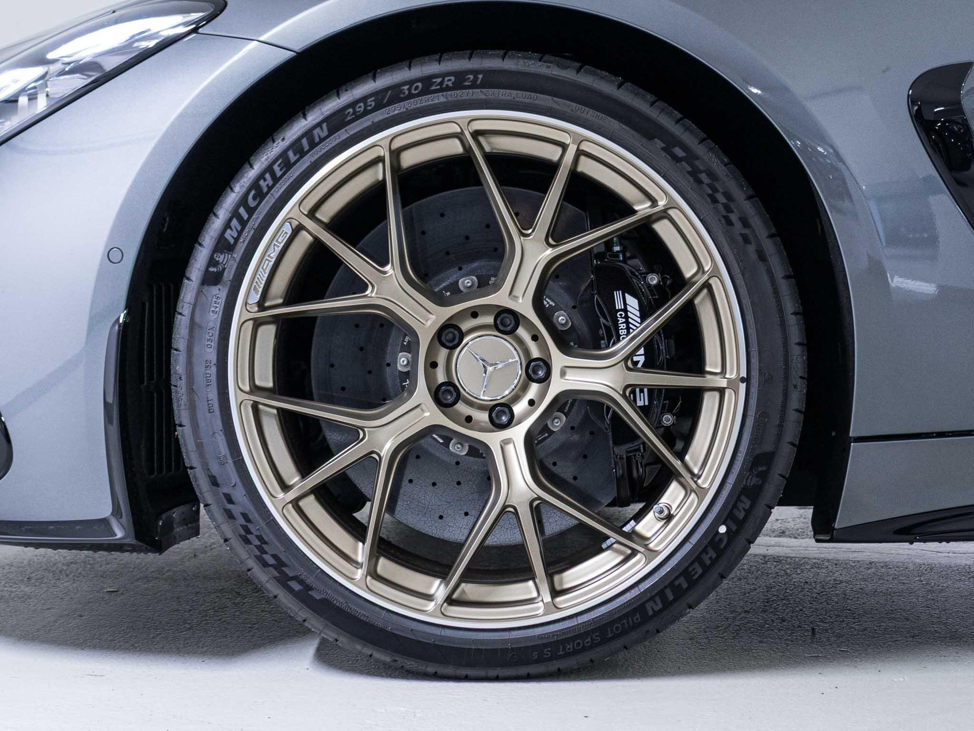 MERCEDES-BENZ AMG GT 63 4MATIC "Executive Edition"-image-14