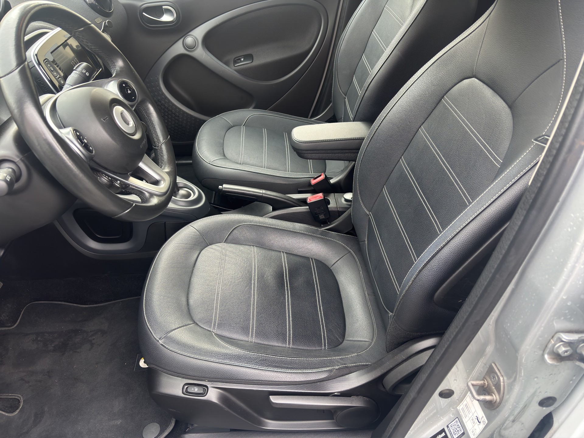 SMART forfour prime twinamic, CH Fahrzeug, Ledersitze, Leasing ab CHF 92.50-image-8