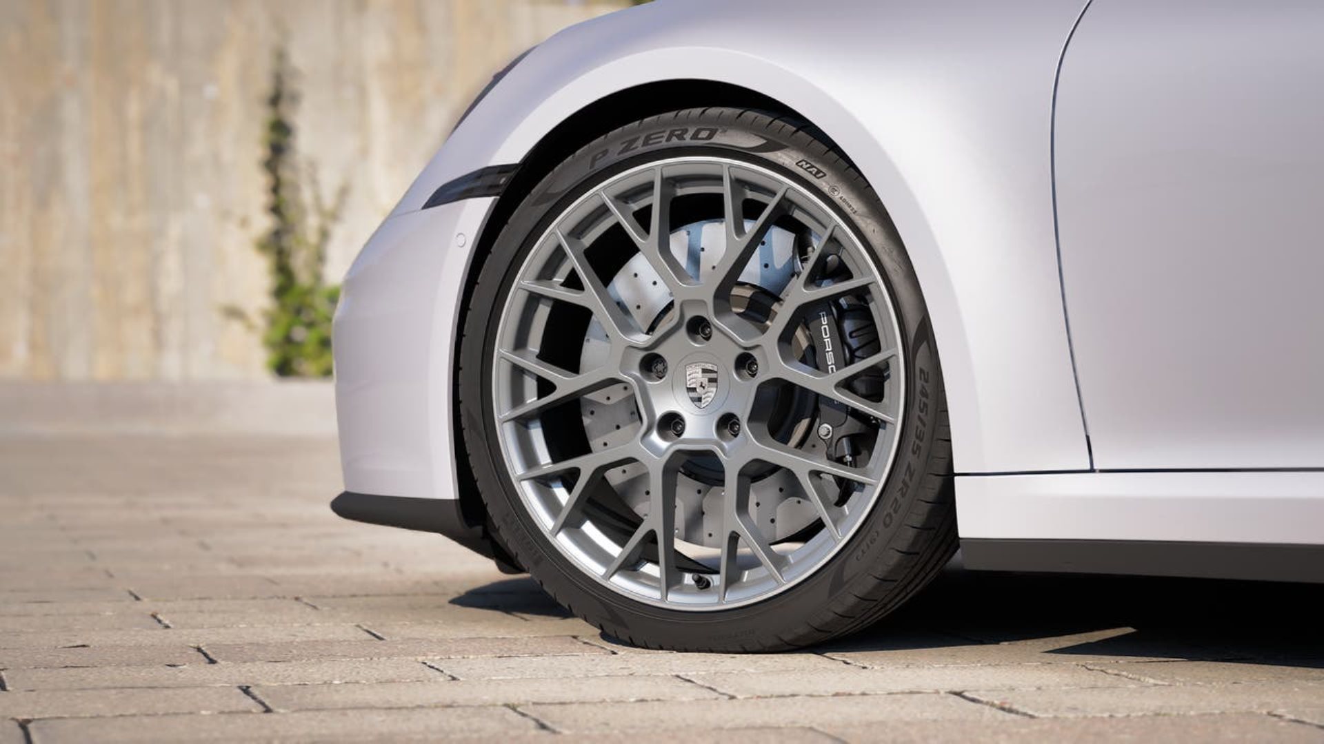 PORSCHE 911 Carrera 4S-image-9