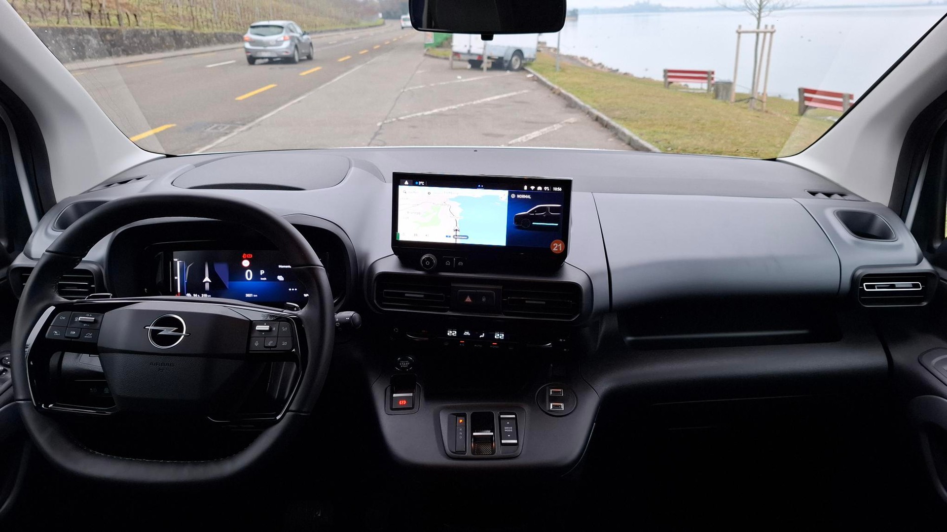 OPEL Combo-e XL GS - inkl. Umbau für Rollstuhltransport-image-11