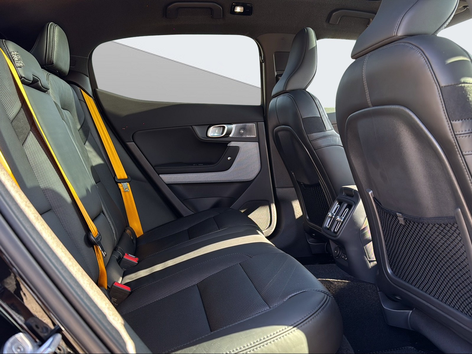 POLESTAR 2 Long Range Dual Motor-image-10