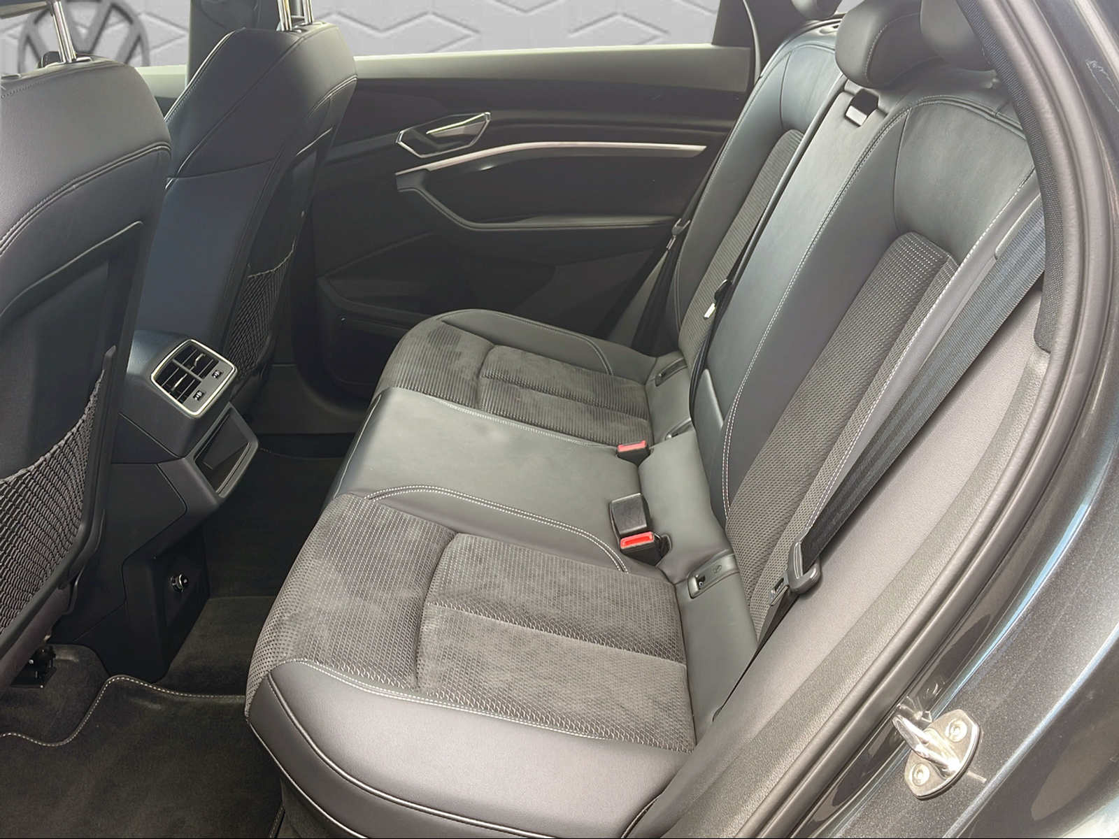 AUDI e-tron 50 Sportback S Line Attraction quattro-image-7