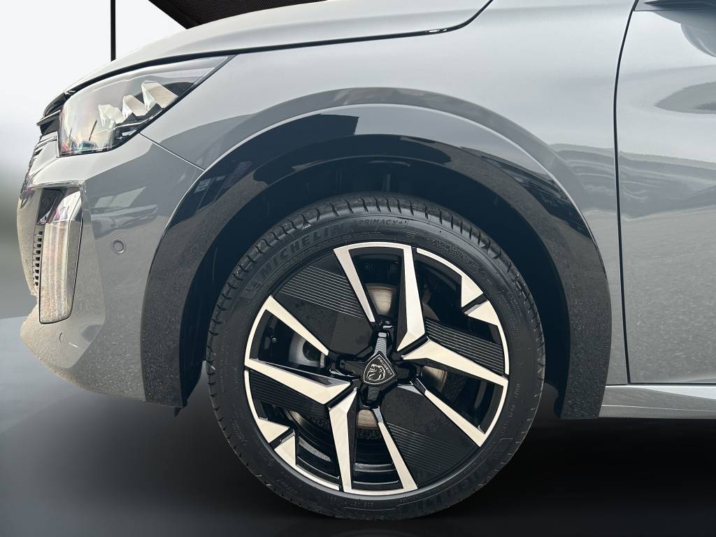 PEUGEOT 208 1.2 MHEV 145 GT-image-15