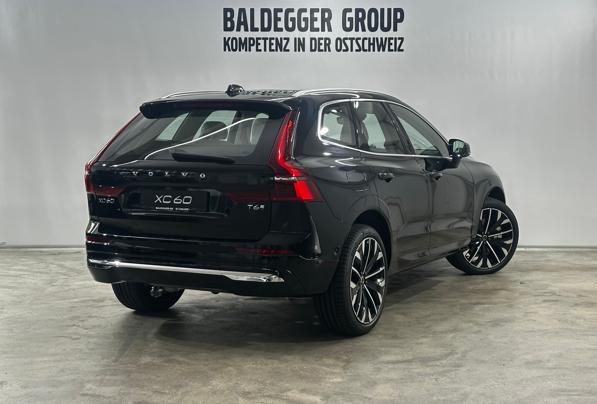 VOLVO XC60 2.0 T6 TE Ultra Bright eA-image-2