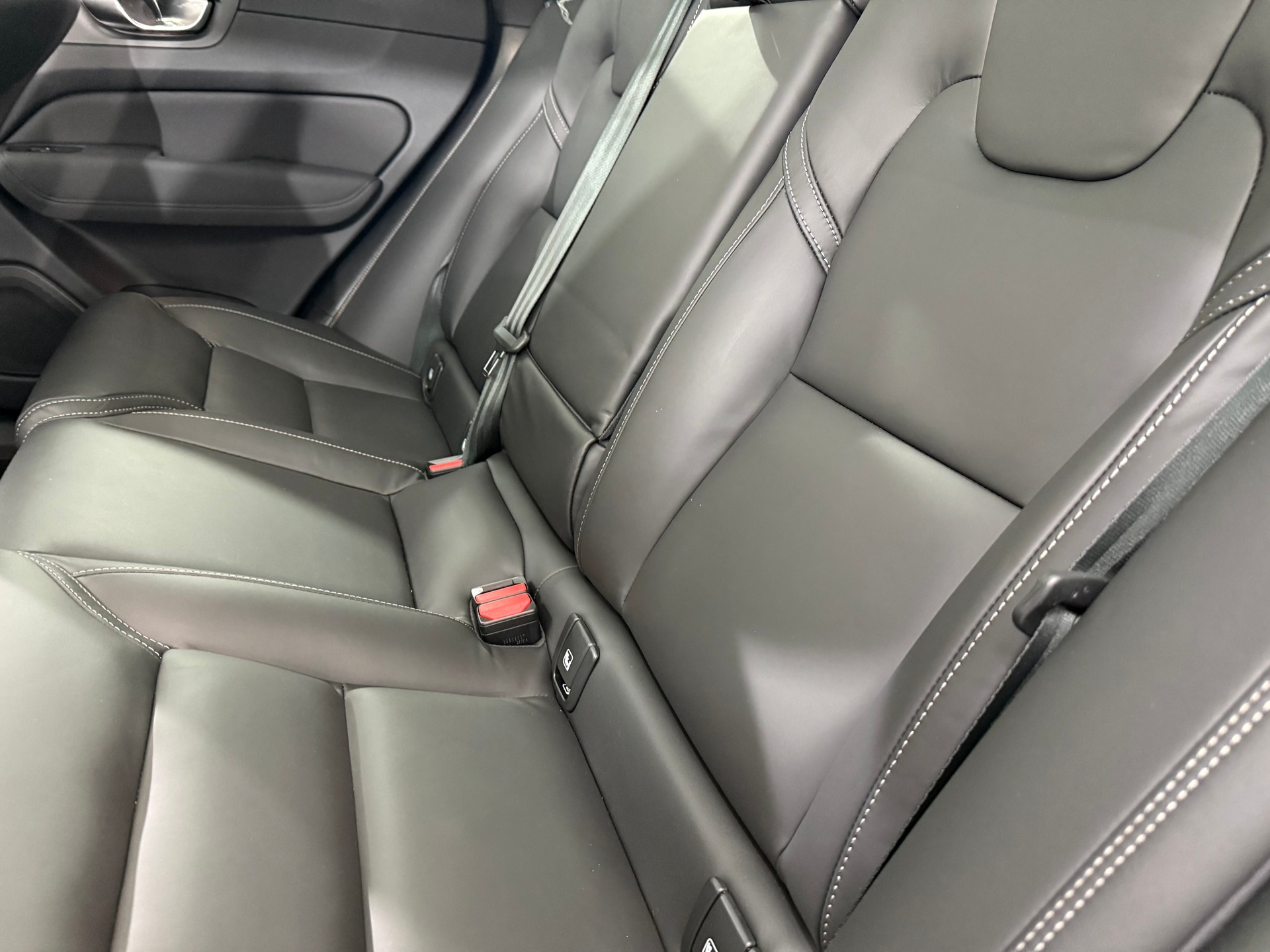 VOLVO XC60 2.0 T6 TE Ultra Bright eA-image-5