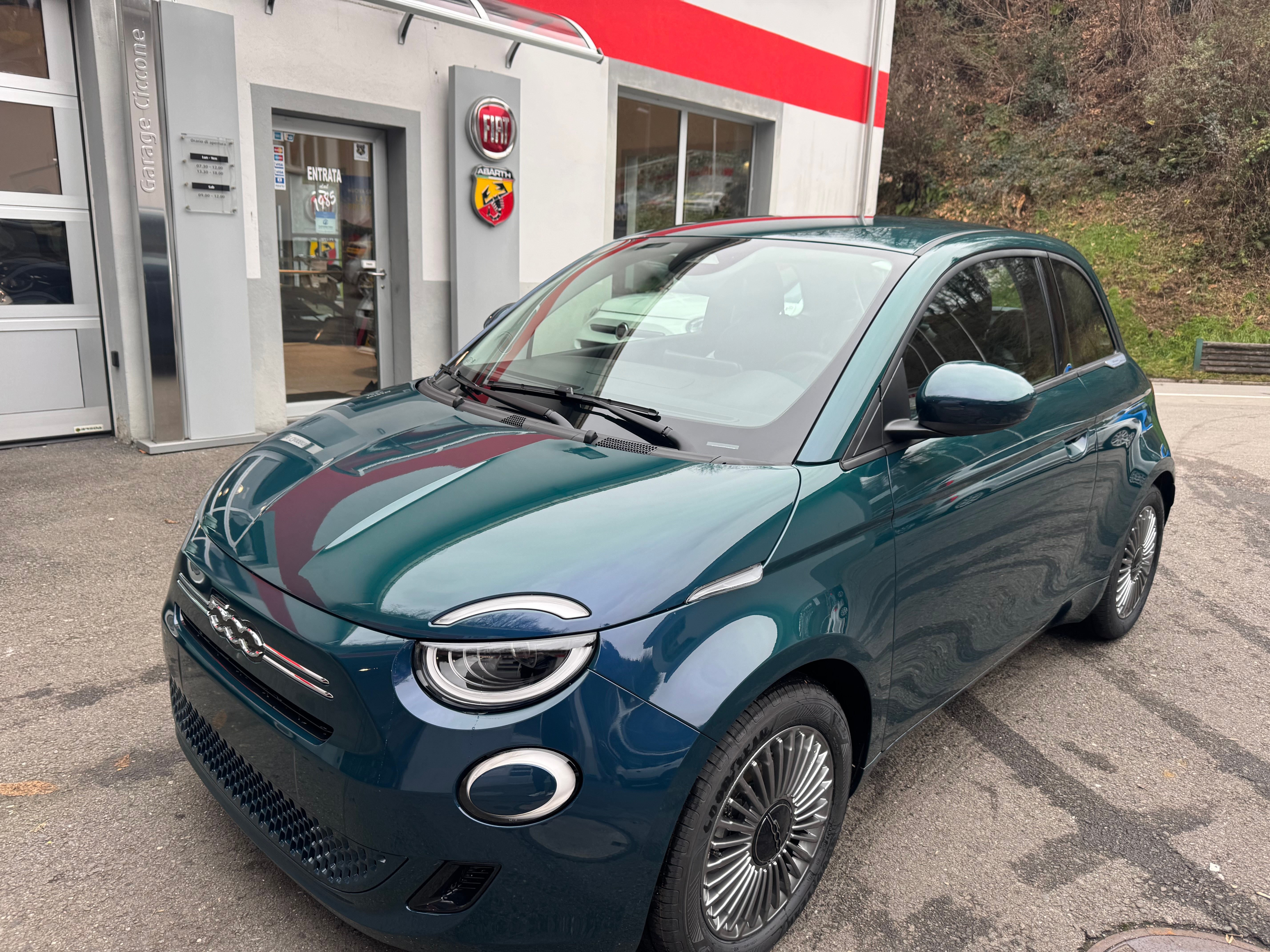 Car photo