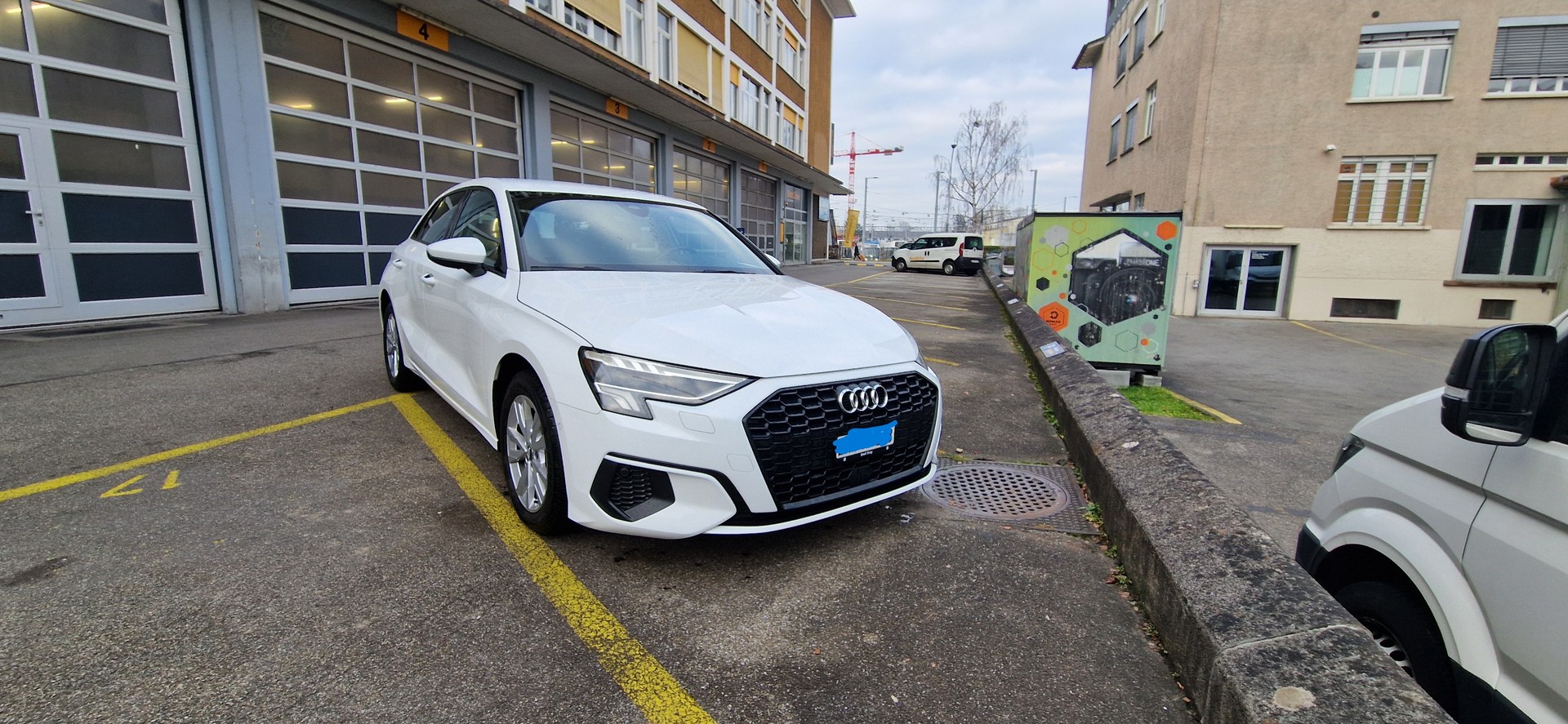 AUDI A3 Sportback 35 TFSI Attraction S-tronic-image-0