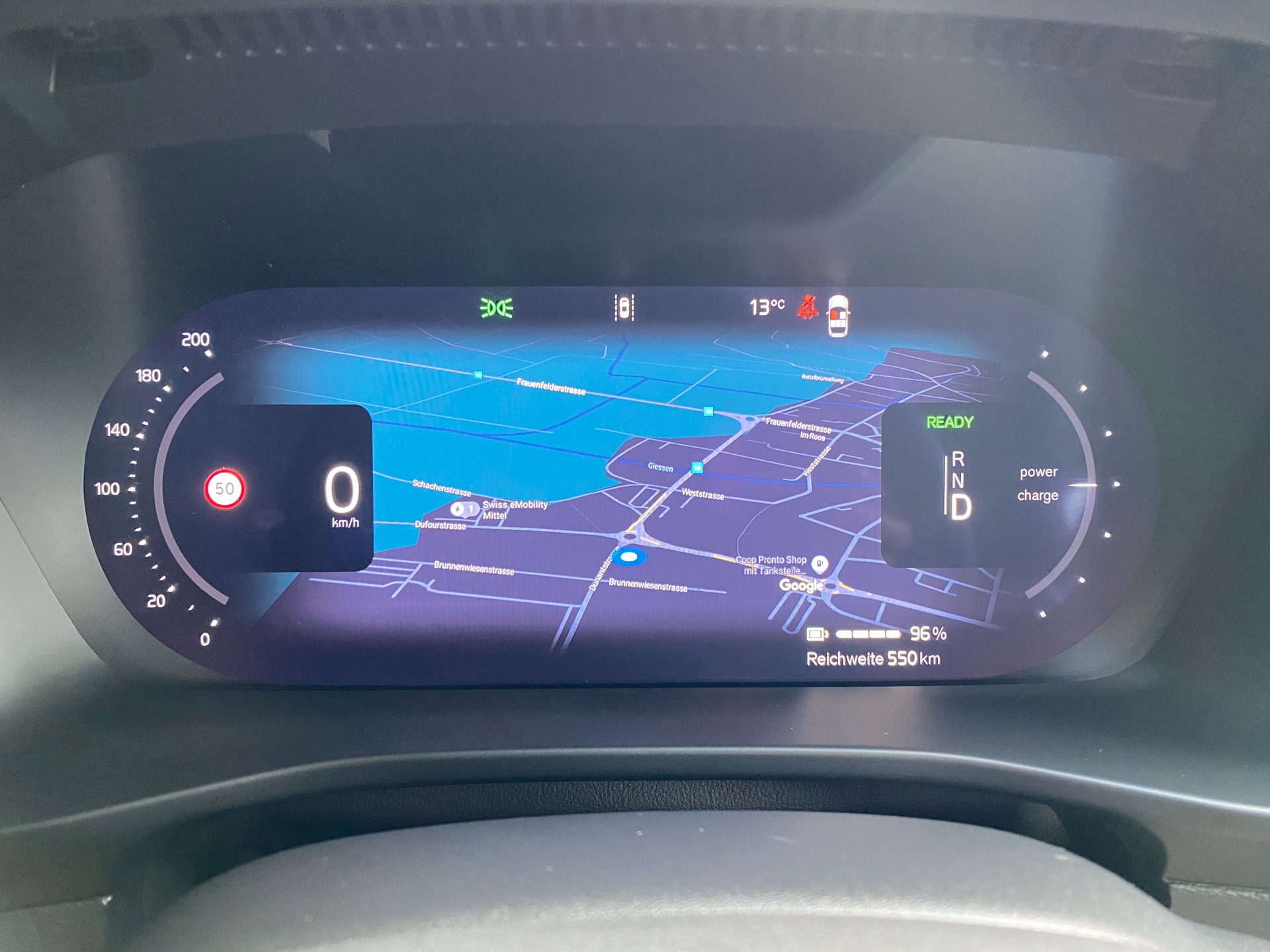 VOLVO EX40 82kWh Twin Motor Performance AWD Black Edition-image-9
