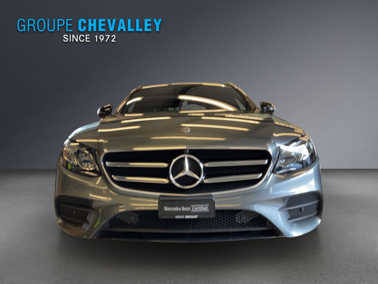 MERCEDES-BENZ E 200 AMG Line 4 Matic-image-1