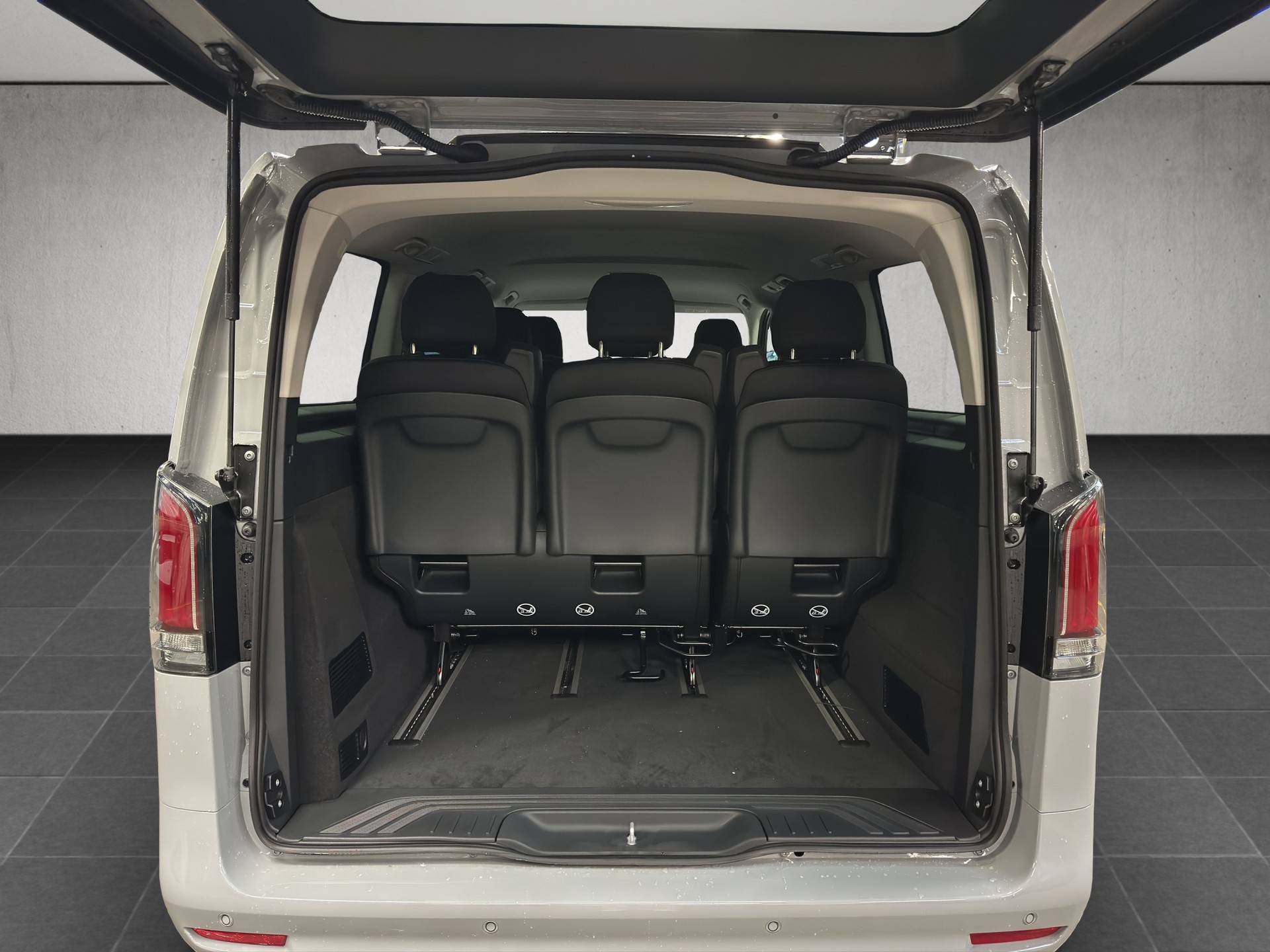 MERCEDES-BENZ Vito 116 CDI Lang Tourer 9G-Tronic 4M Select-image-10