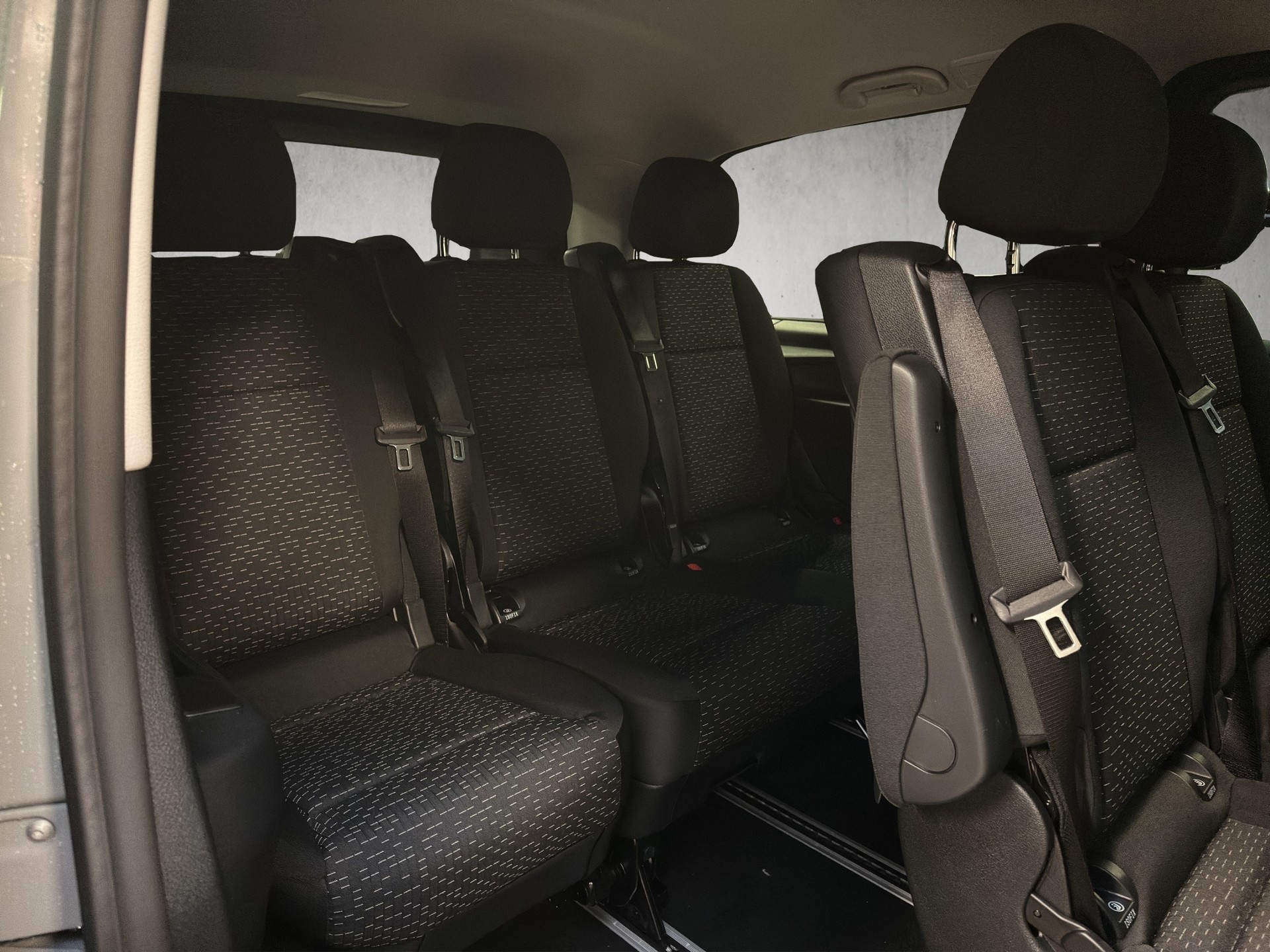 MERCEDES-BENZ Vito 116 CDI Lang Tourer 9G-Tronic 4M Select-image-9
