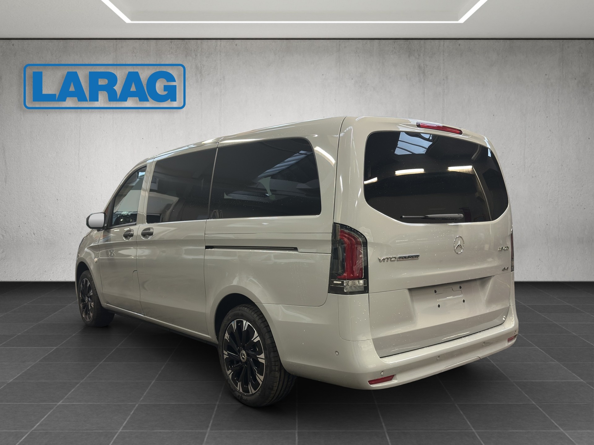 MERCEDES-BENZ Vito 116 CDI Lang Tourer 9G-Tronic 4M Select-image-3