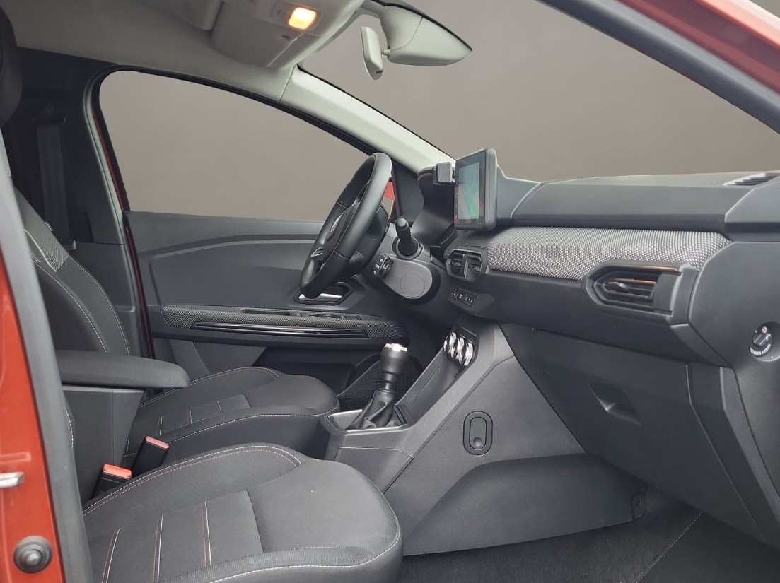 DACIA Jogger TCe 110 Extreme-image-7