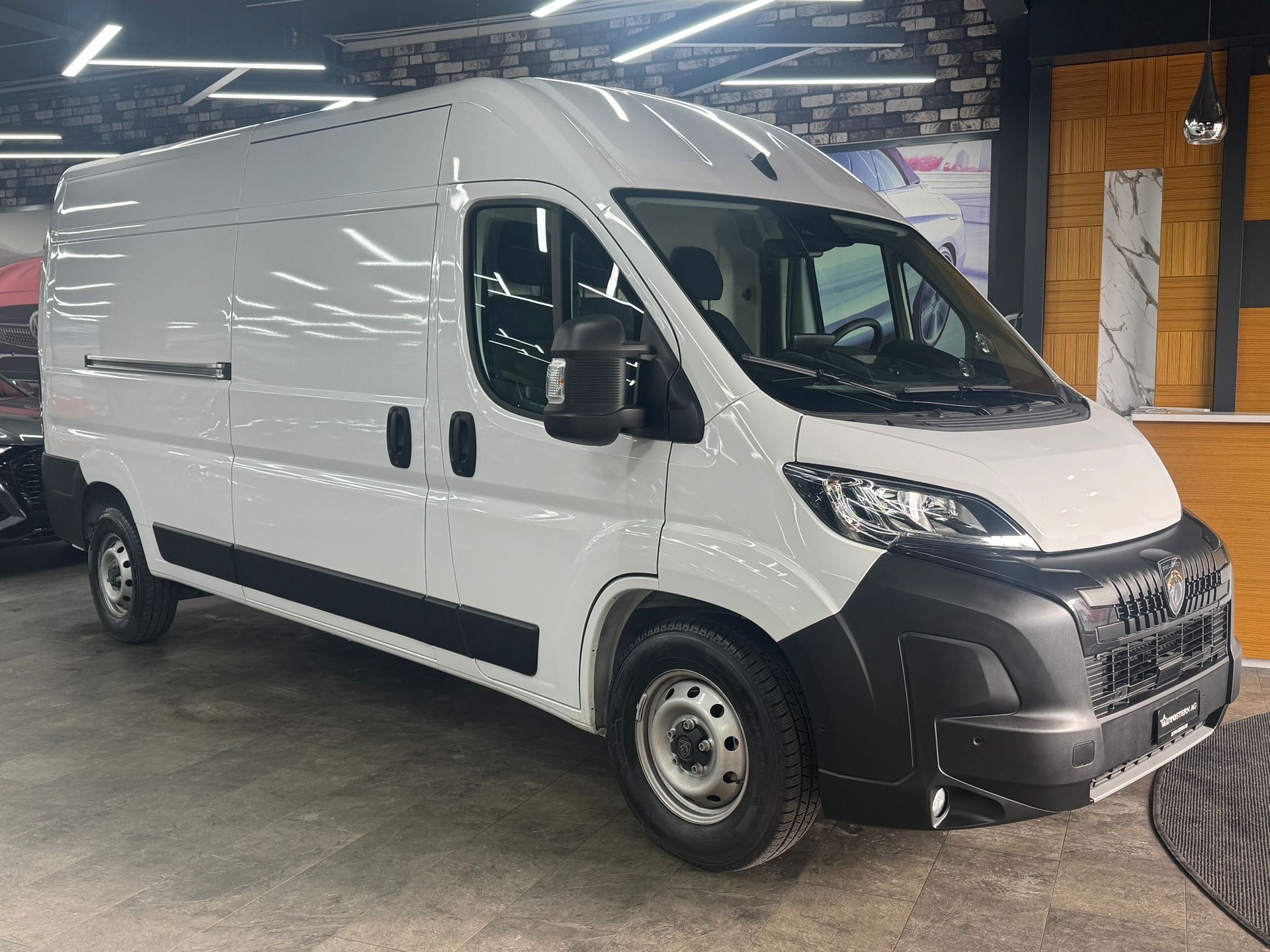 PEUGEOT Boxer 2.2 HDI 435 L3H2-image-3