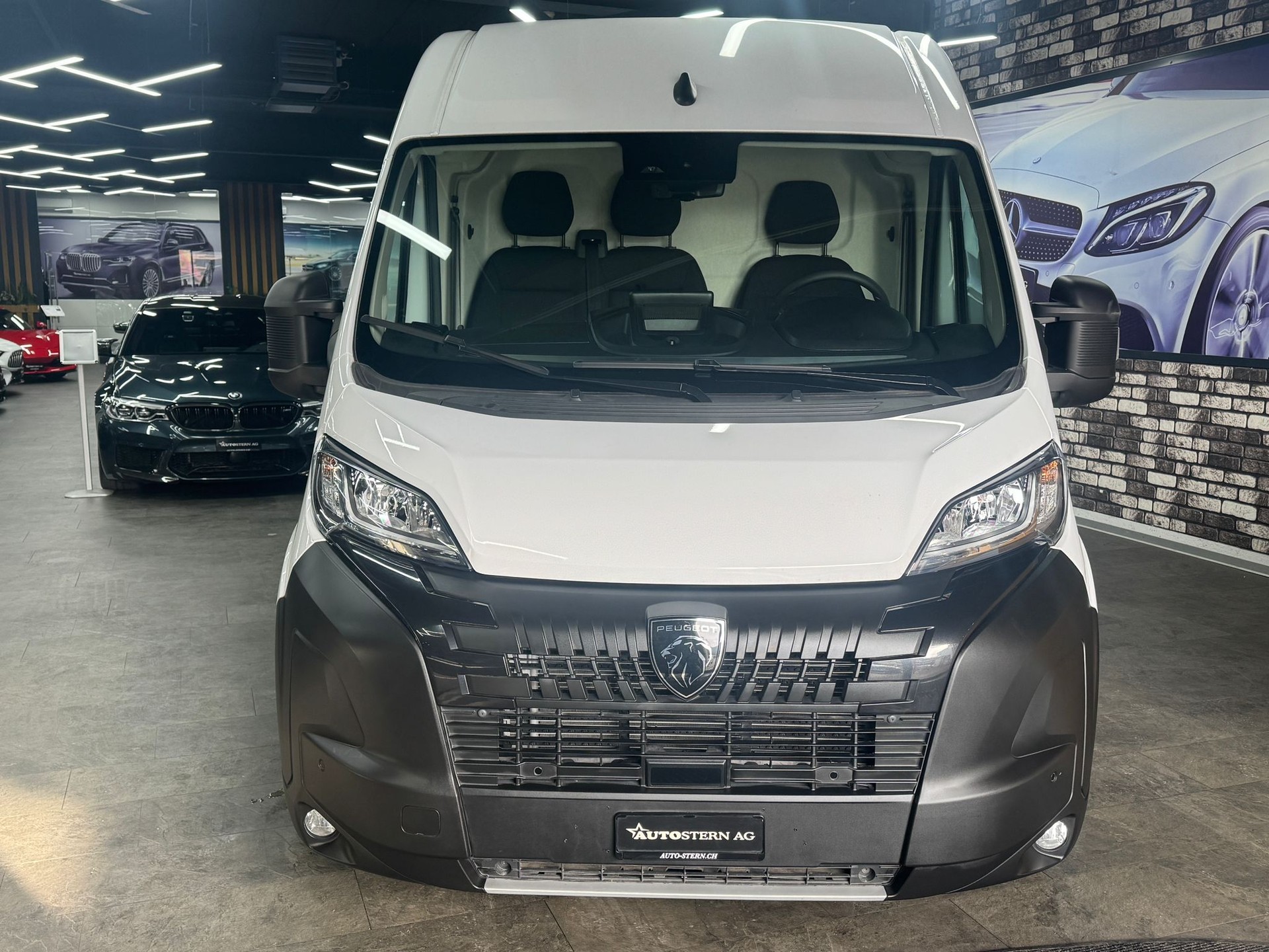 PEUGEOT Boxer 2.2 HDI 435 L3H2-image-1