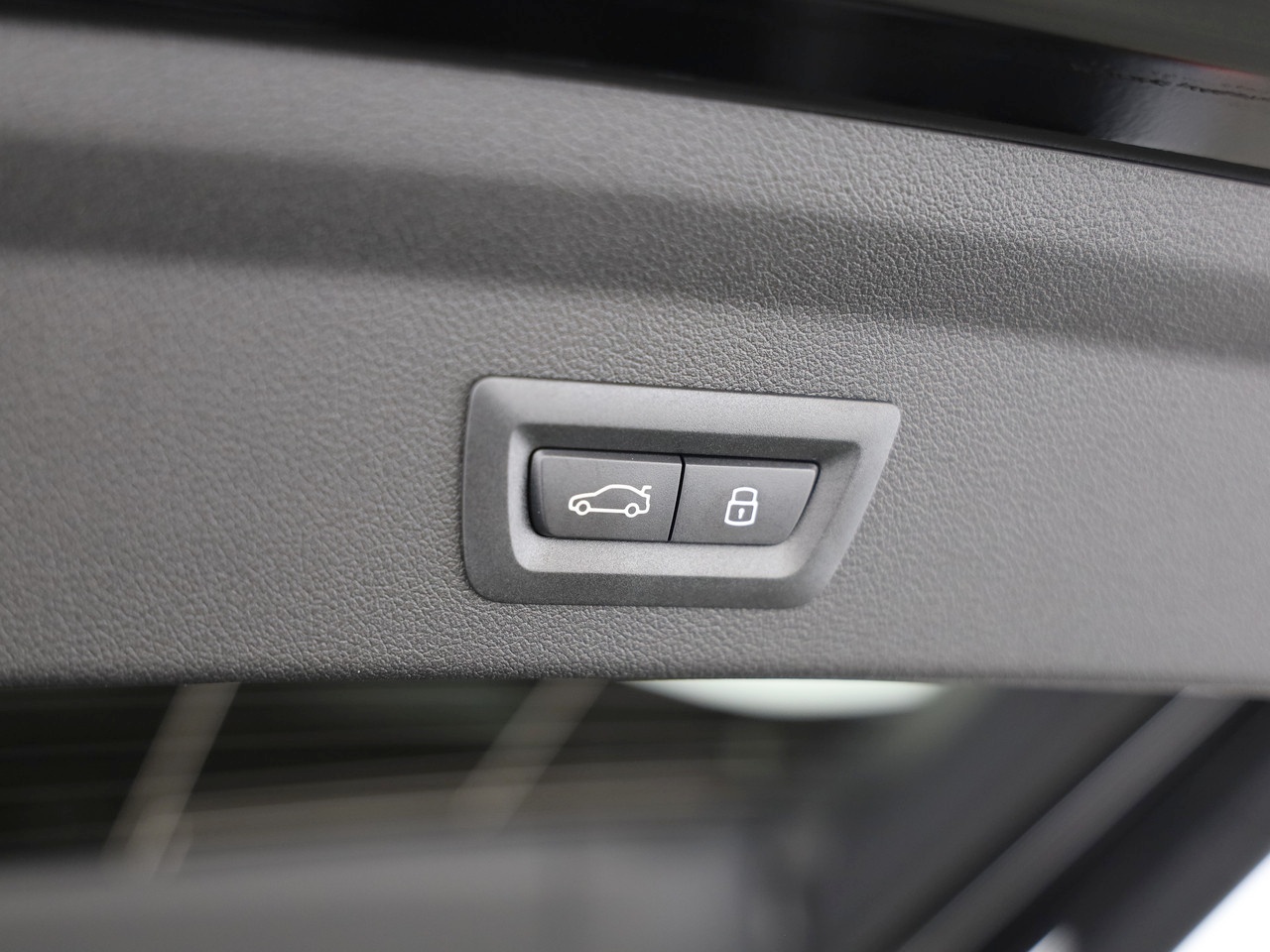 BMW 123 xDrive M Sport Steptronic-image-10