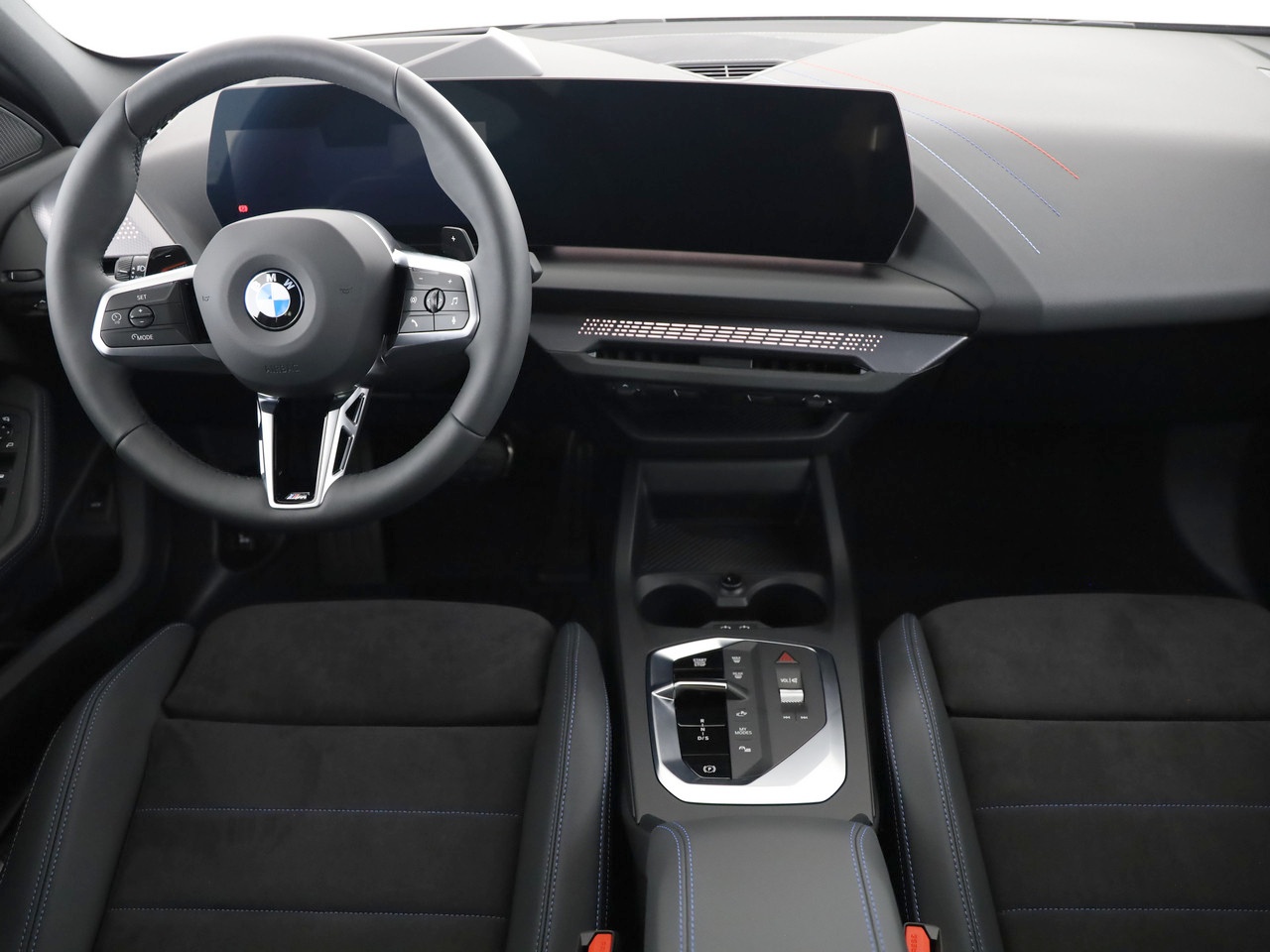 BMW 123 xDrive M Sport Steptronic-image-17