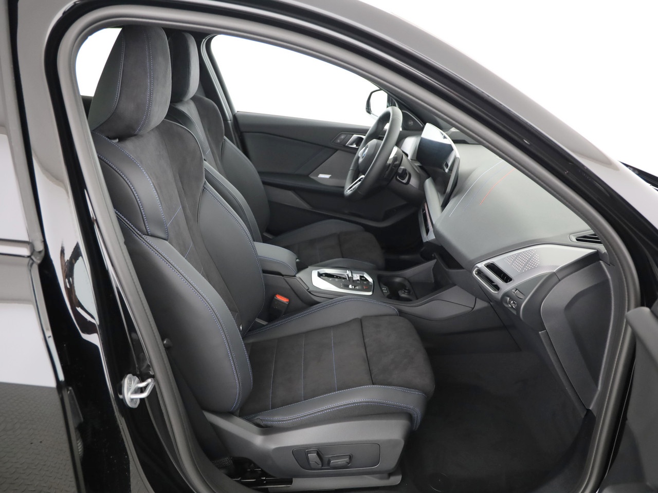 BMW 123 xDrive M Sport Steptronic-image-15