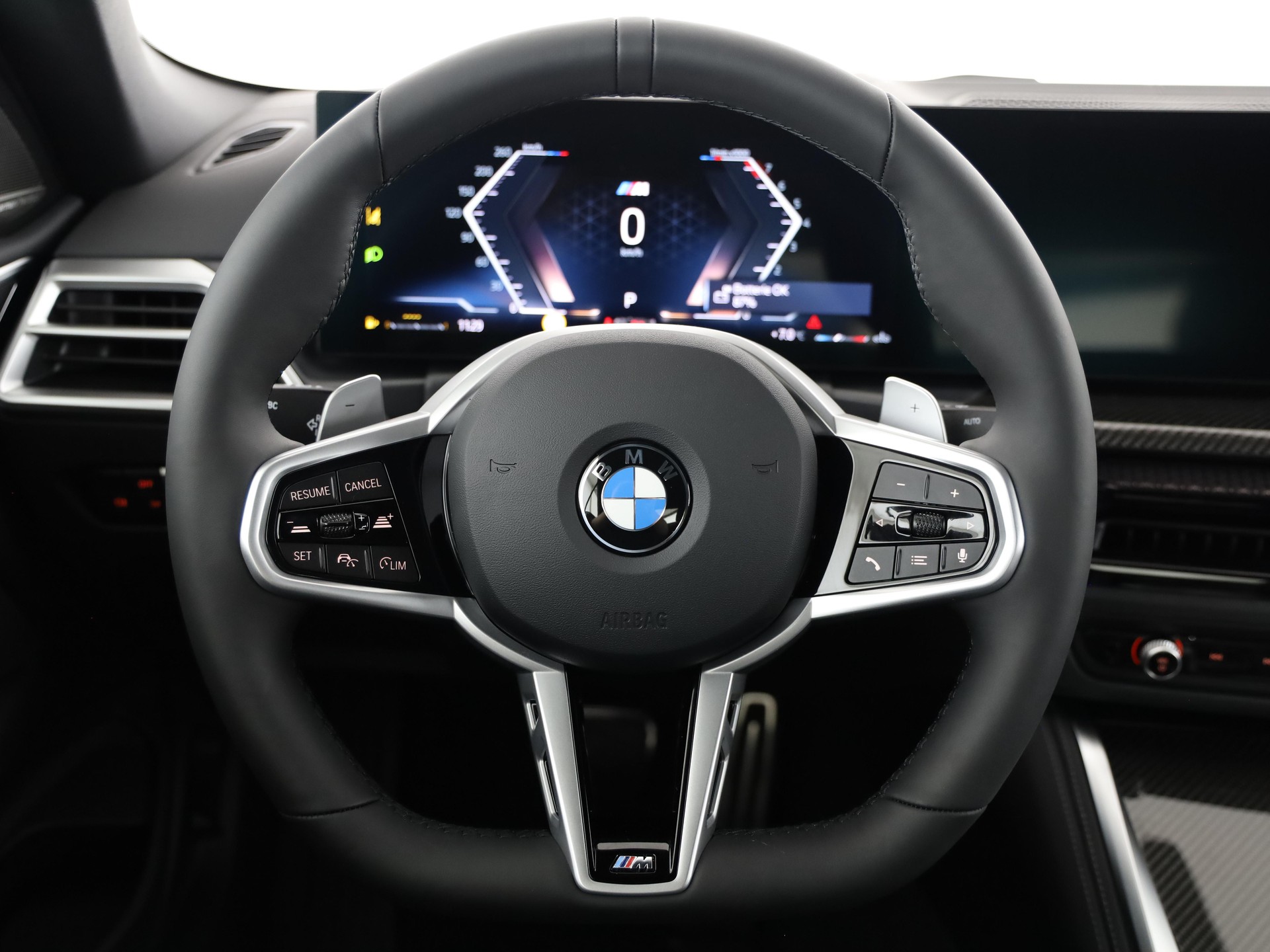 BMW 420i Cabrio-image-15