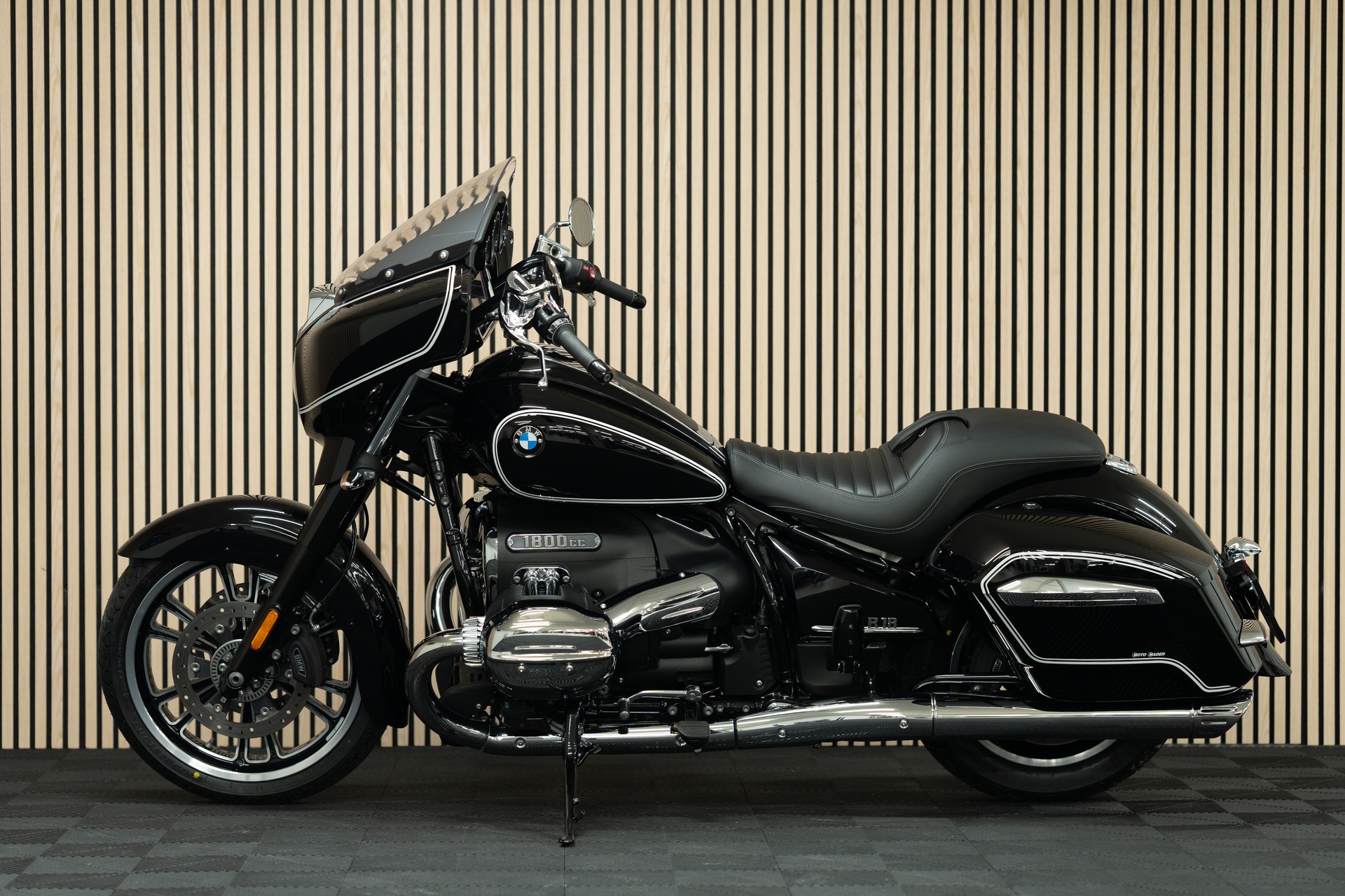 BMW R 18 Bagger-showroom-element-1