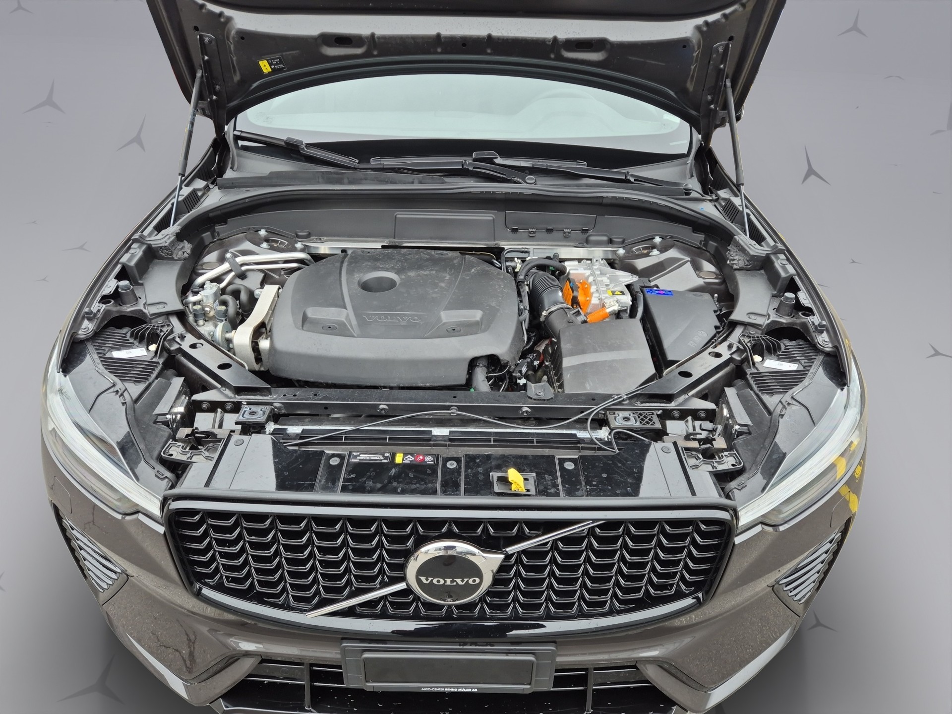 VOLVO XC60 2.0 T8 TE Plus Dark eAWD-image-18
