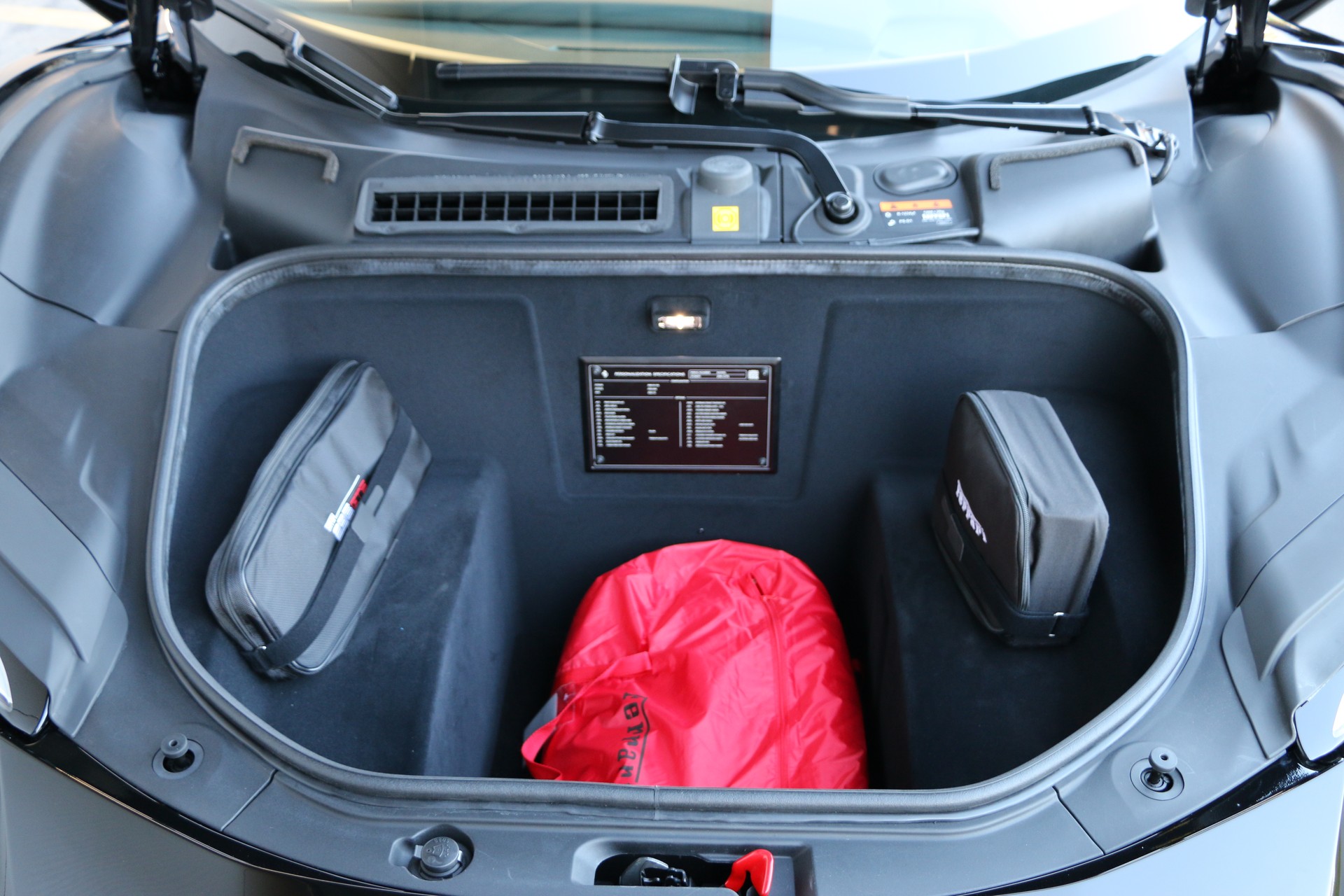 FERRARI 296 GTS Spider-image-19