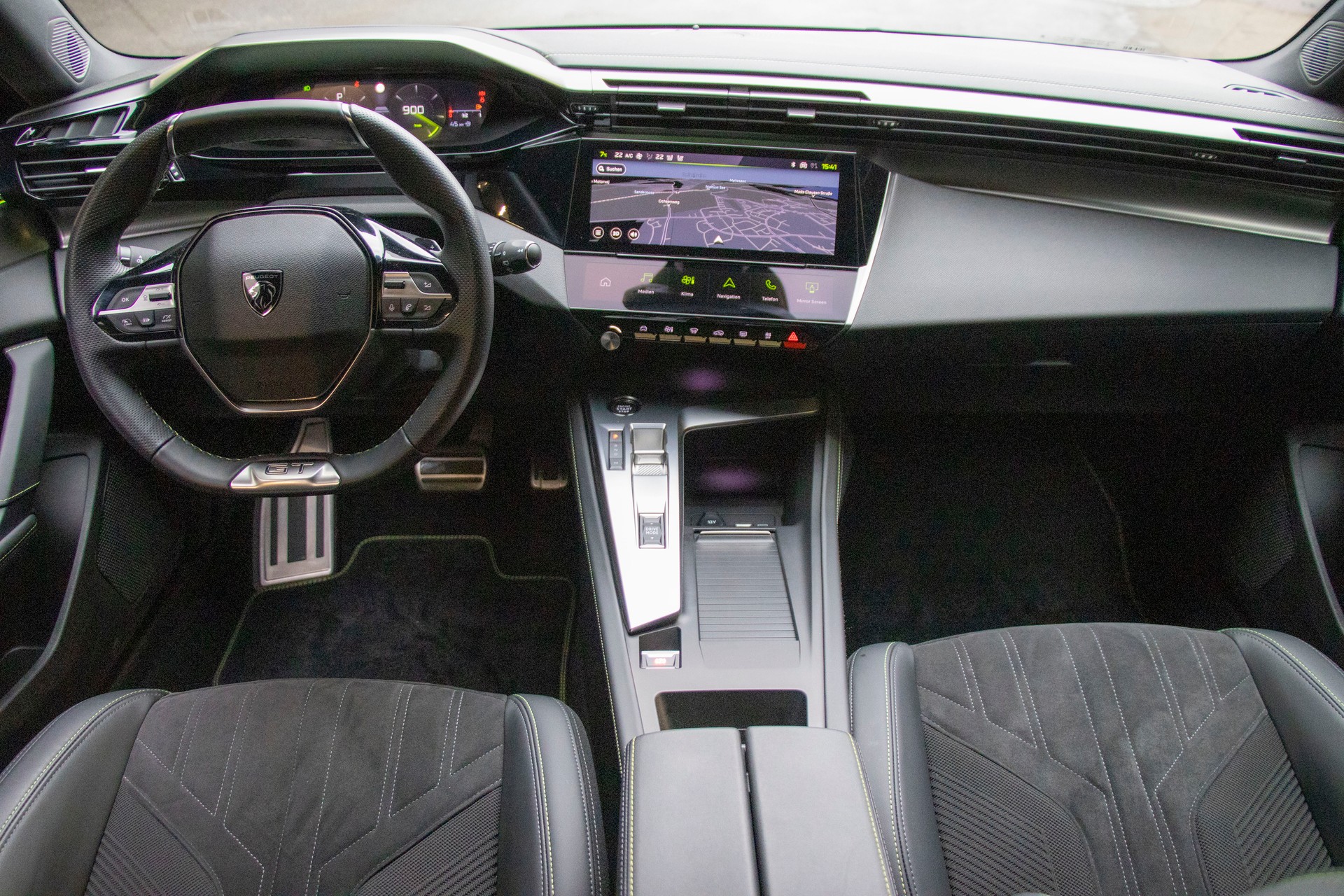 PEUGEOT 308 SW 1.6 PHEV 180 GT-image-6