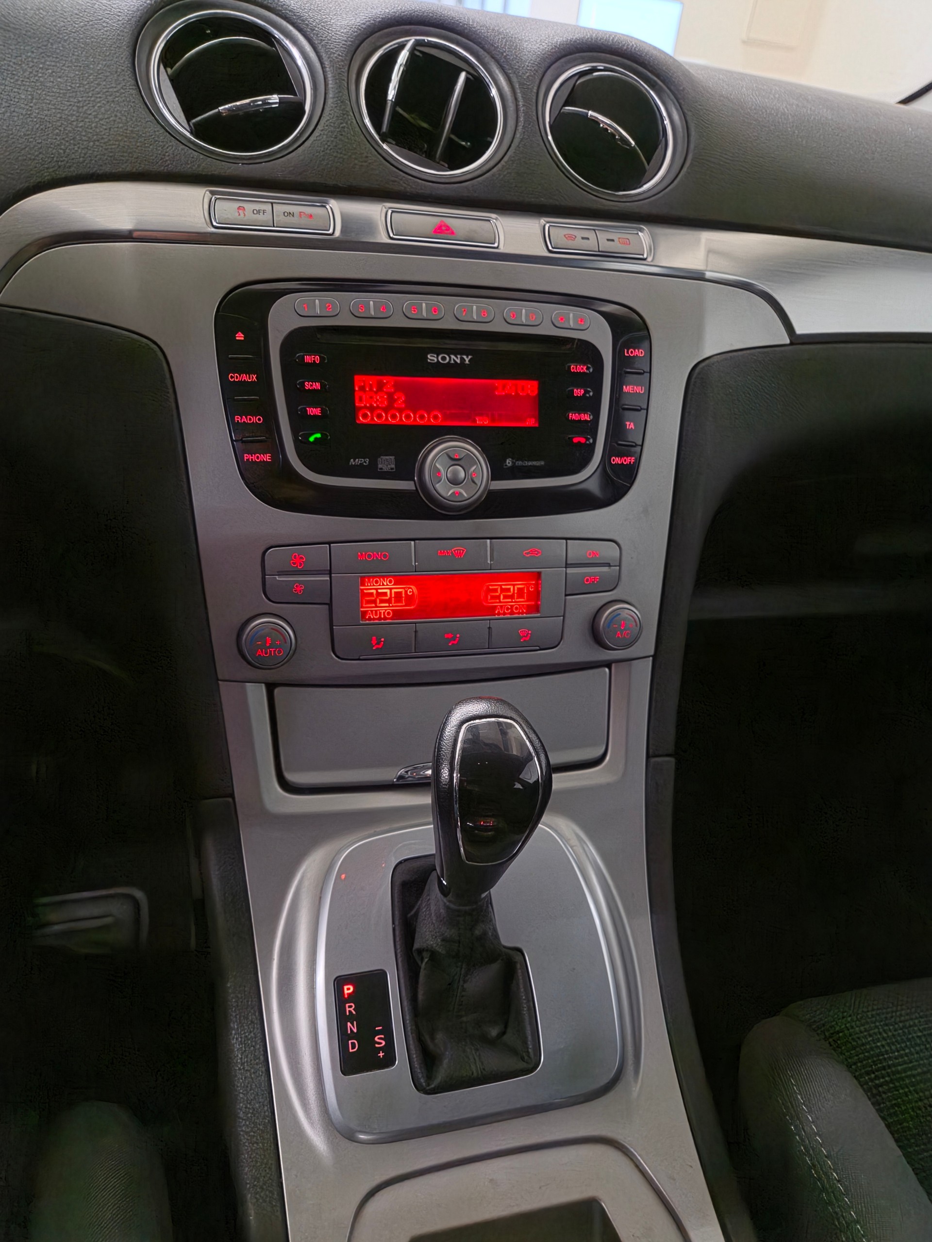 FORD S-Max 2.0 TDCi Ambiente Automatic-image-13