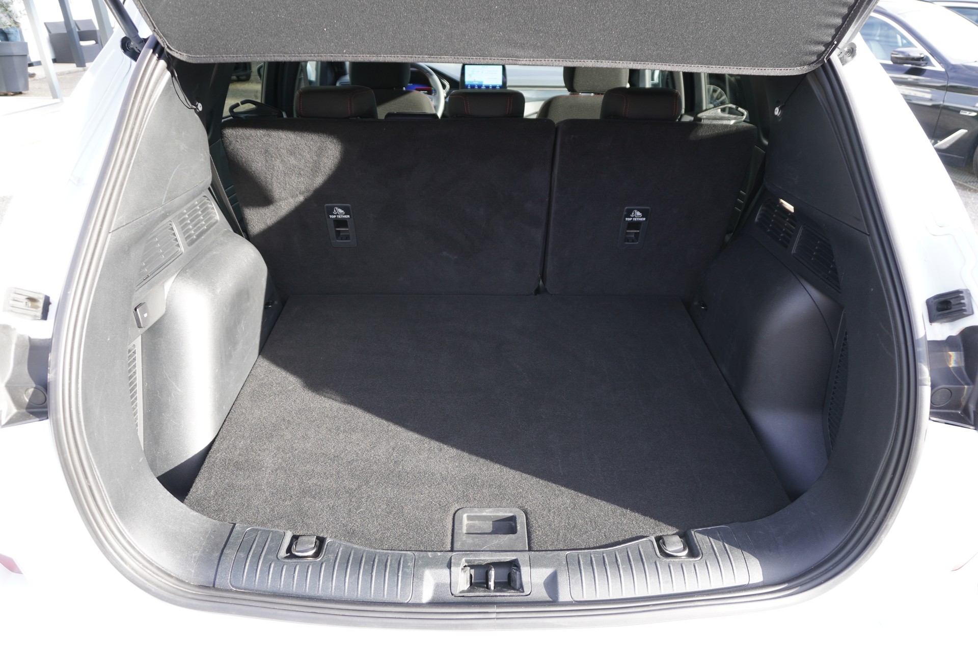 FORD Kuga 2.5 PHEV ST-Line-image-10