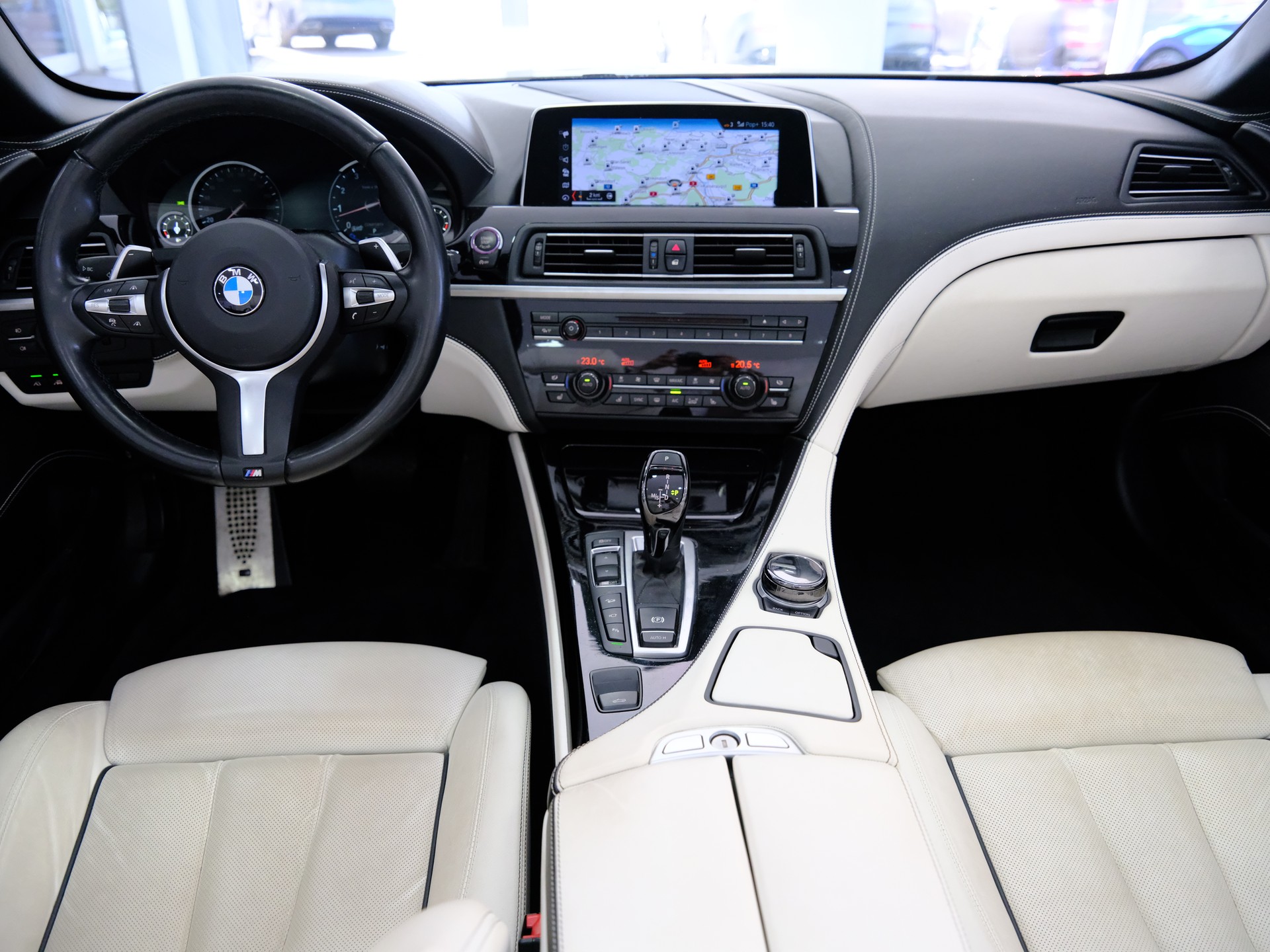 BMW 650i Cabrio xDrive-image-13
