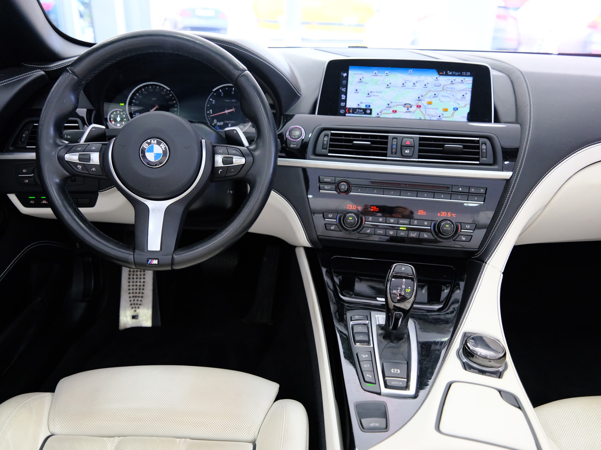 BMW 650i Cabrio xDrive-image-12