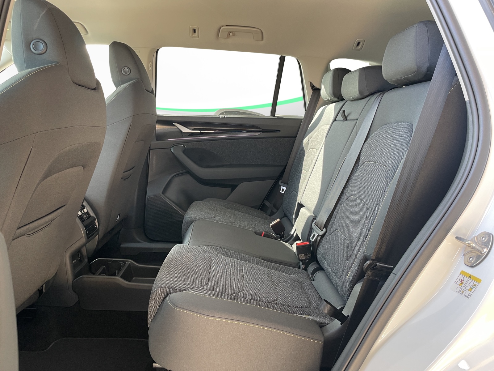 SKODA Kodiaq 1.5 TSI PHEV Dynamic-image-13