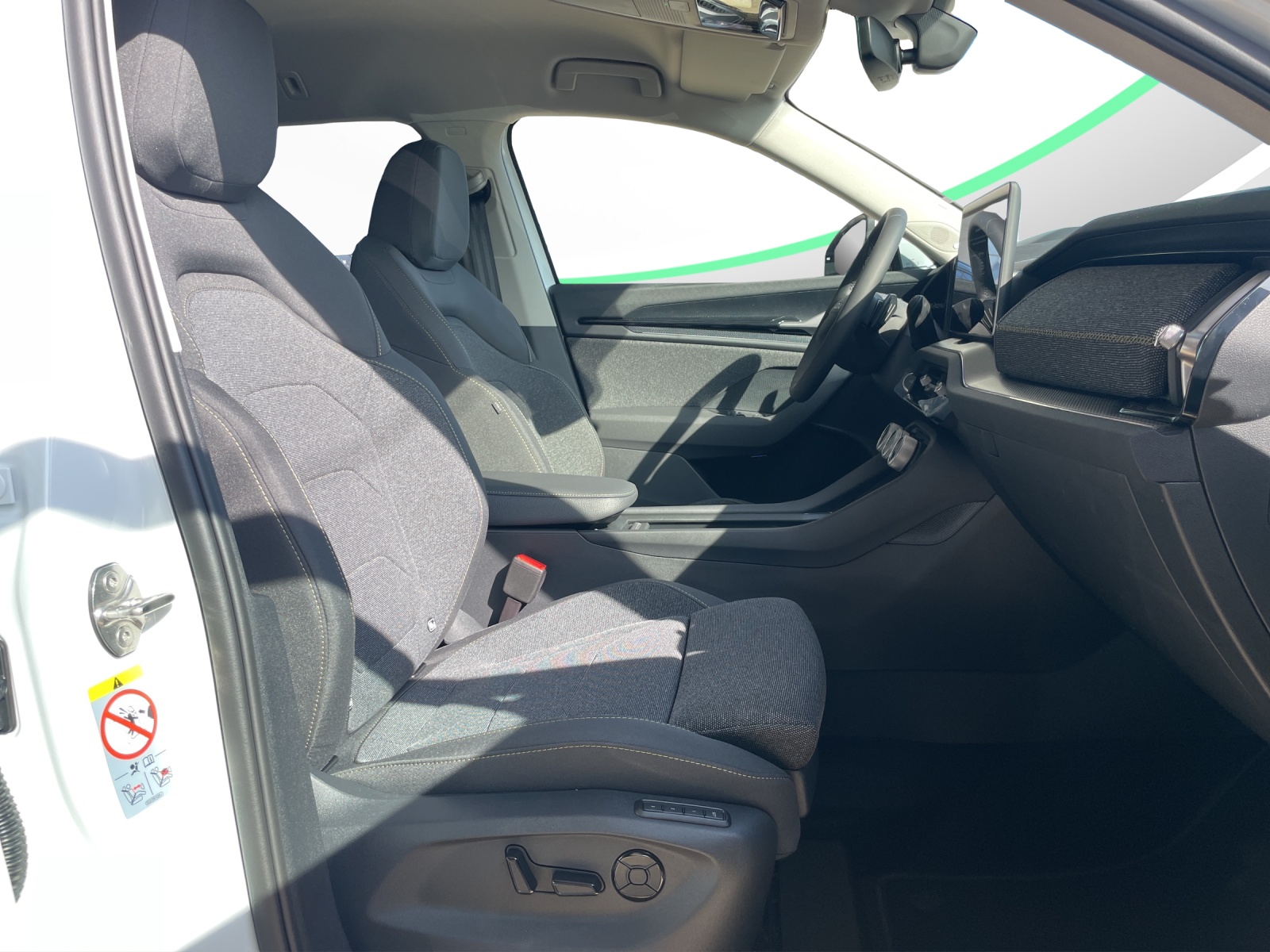 SKODA Kodiaq 1.5 TSI PHEV Dynamic-image-12