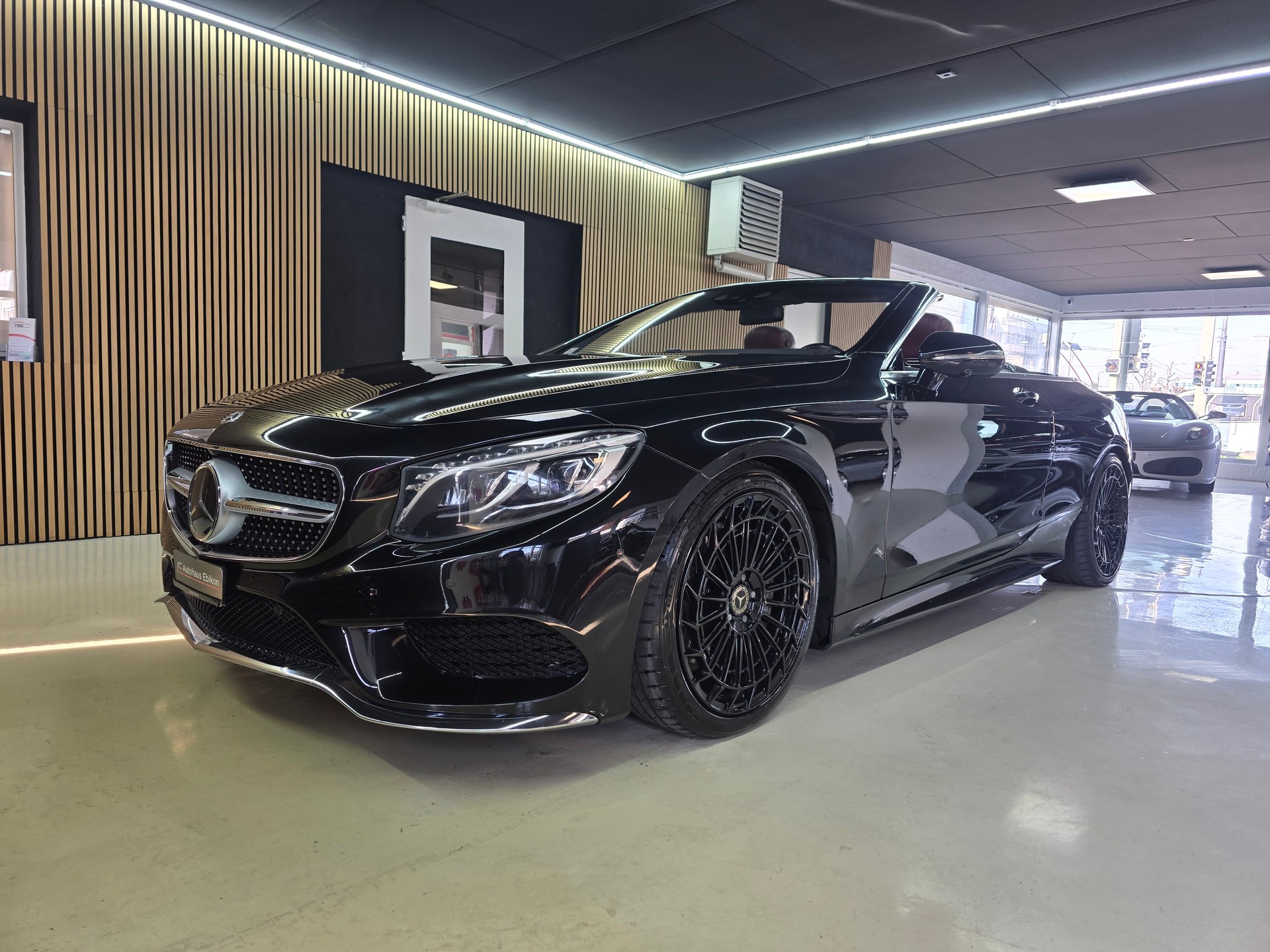 MERCEDES-BENZ S 500 Cabriolet 9G-Tronic Designo-showroom-element-2