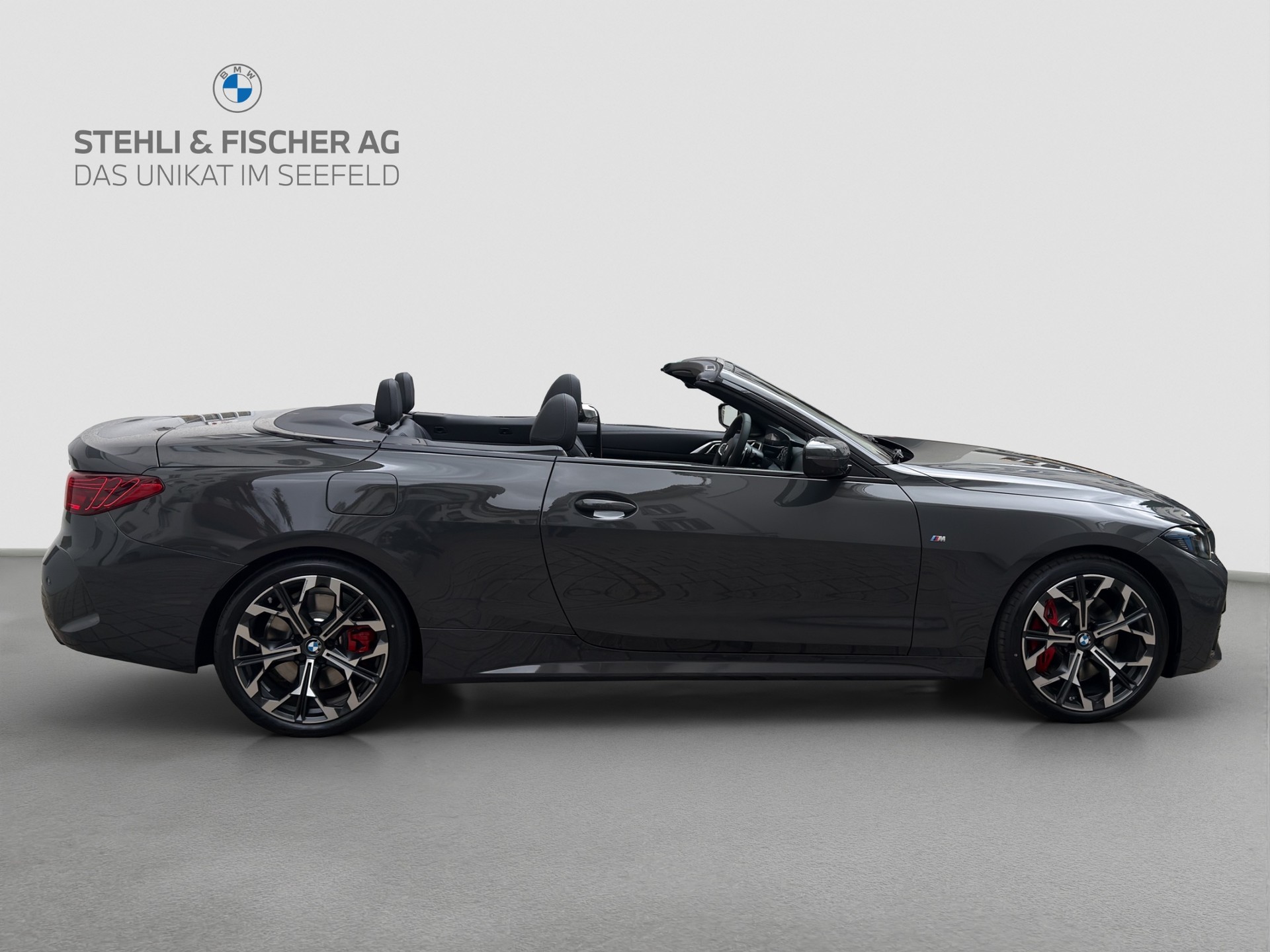 BMW 430i xDrive Cabriolet M Sport Pro Steptronic-image-4