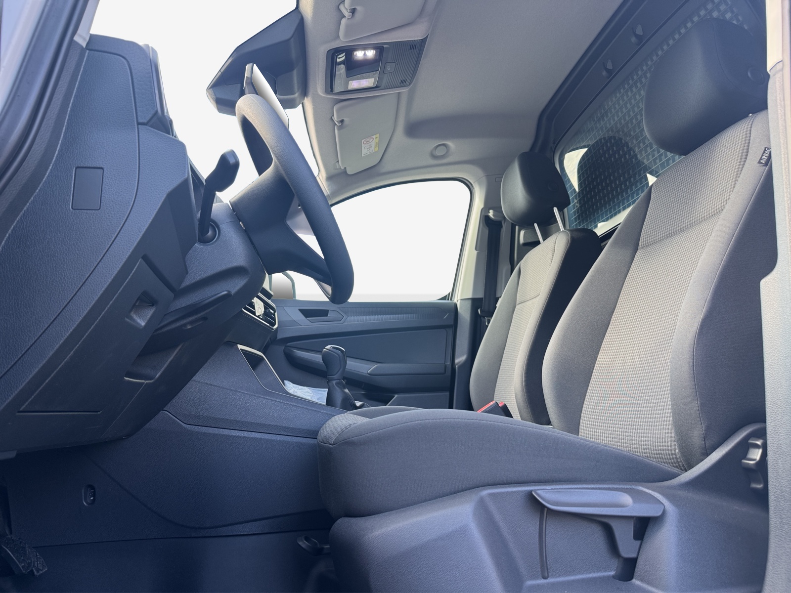 VW Caddy Cargo 1.5 TSI Entry-image-7
