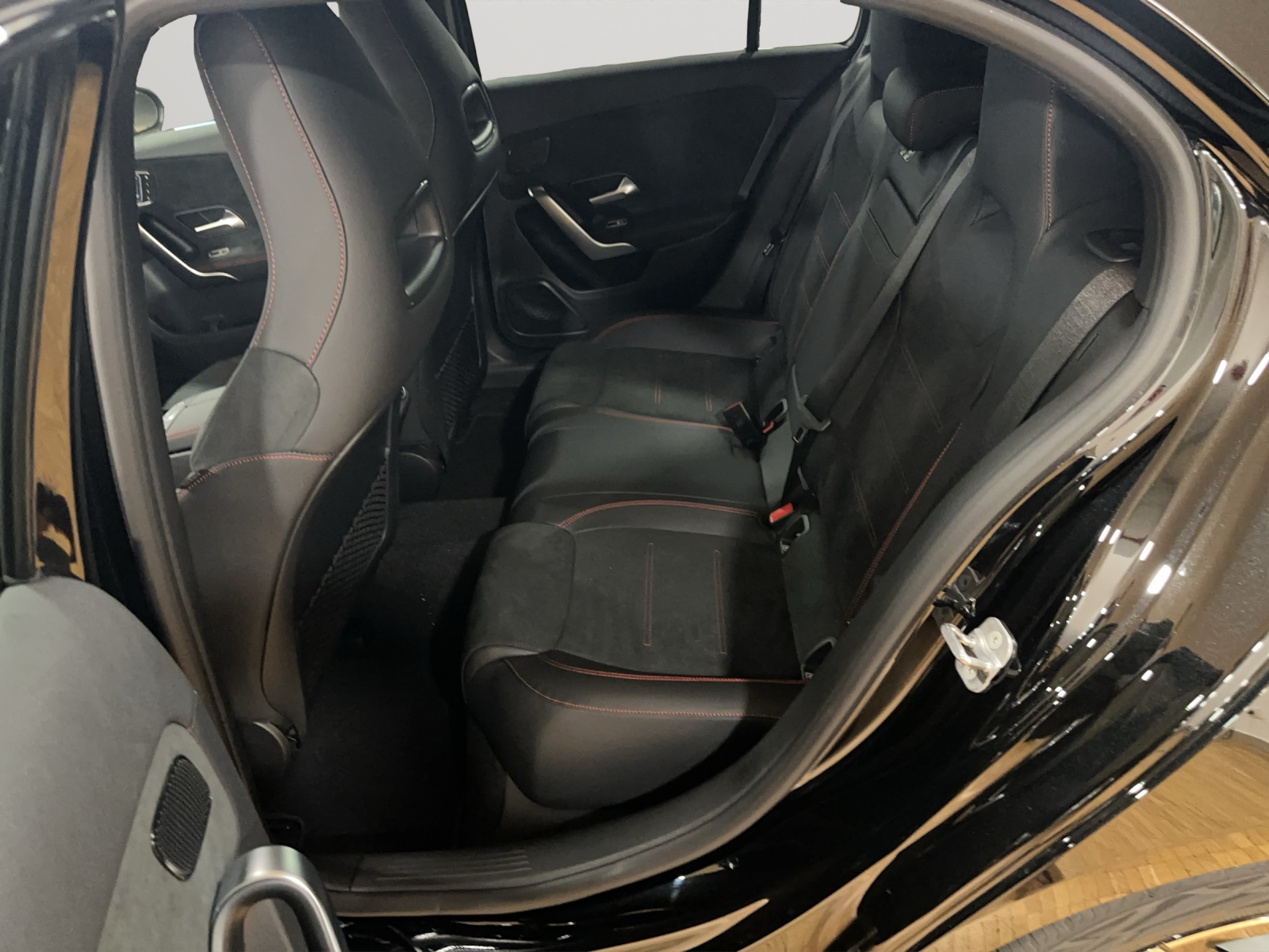 Image MERCEDES-BENZ A-220 A 220 4Matic 8G-DCT