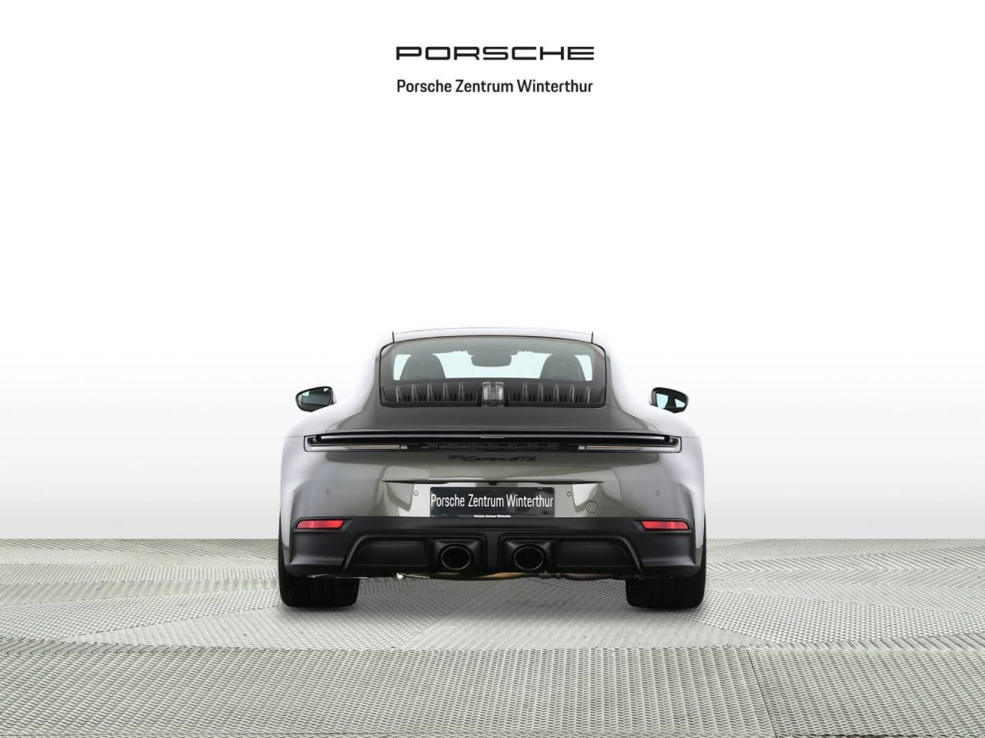 PORSCHE 911 Carrera GTS-image-6