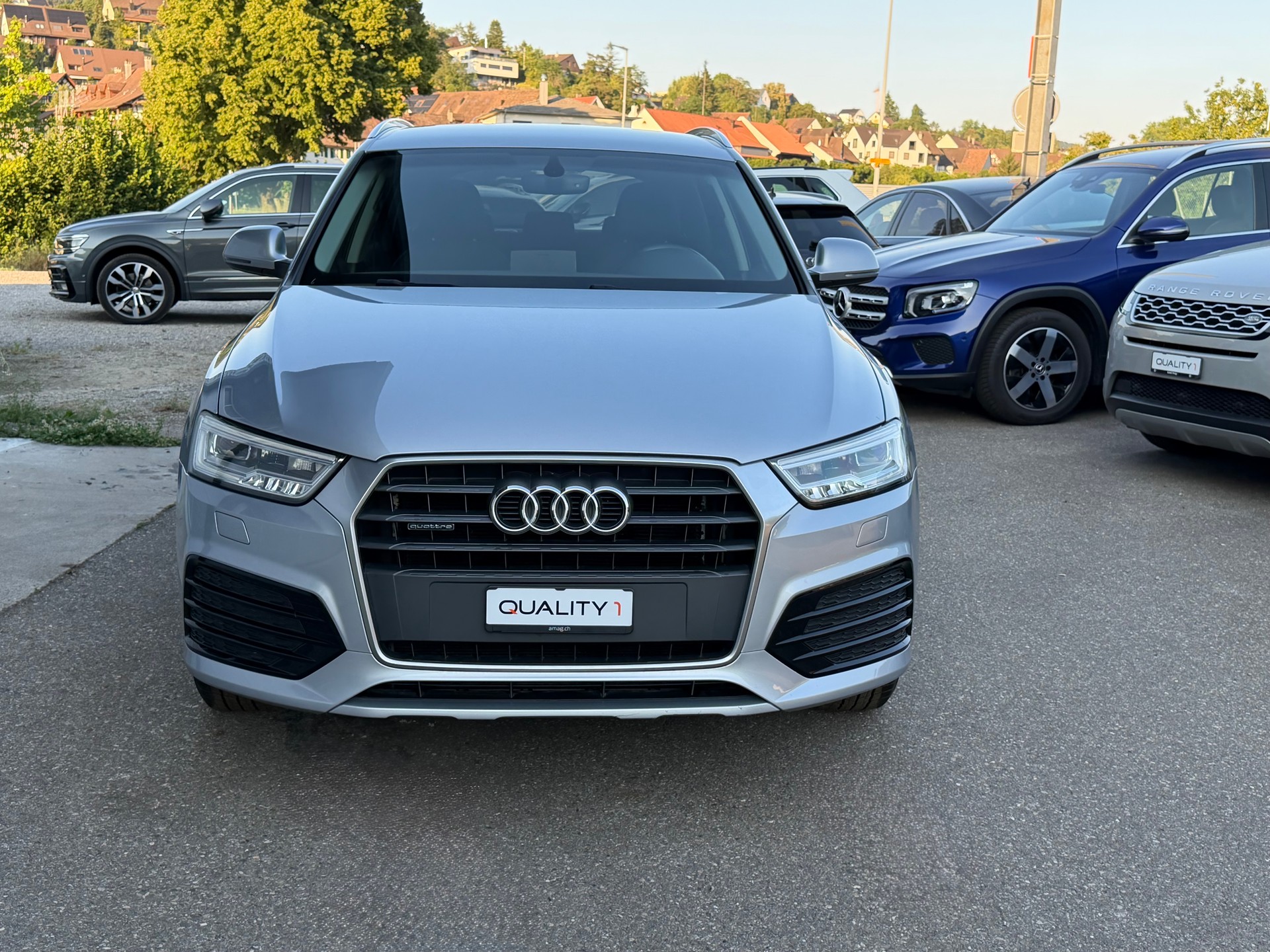 AUDI Q3 2.0 TDI sport quattro S-tronic-image-1