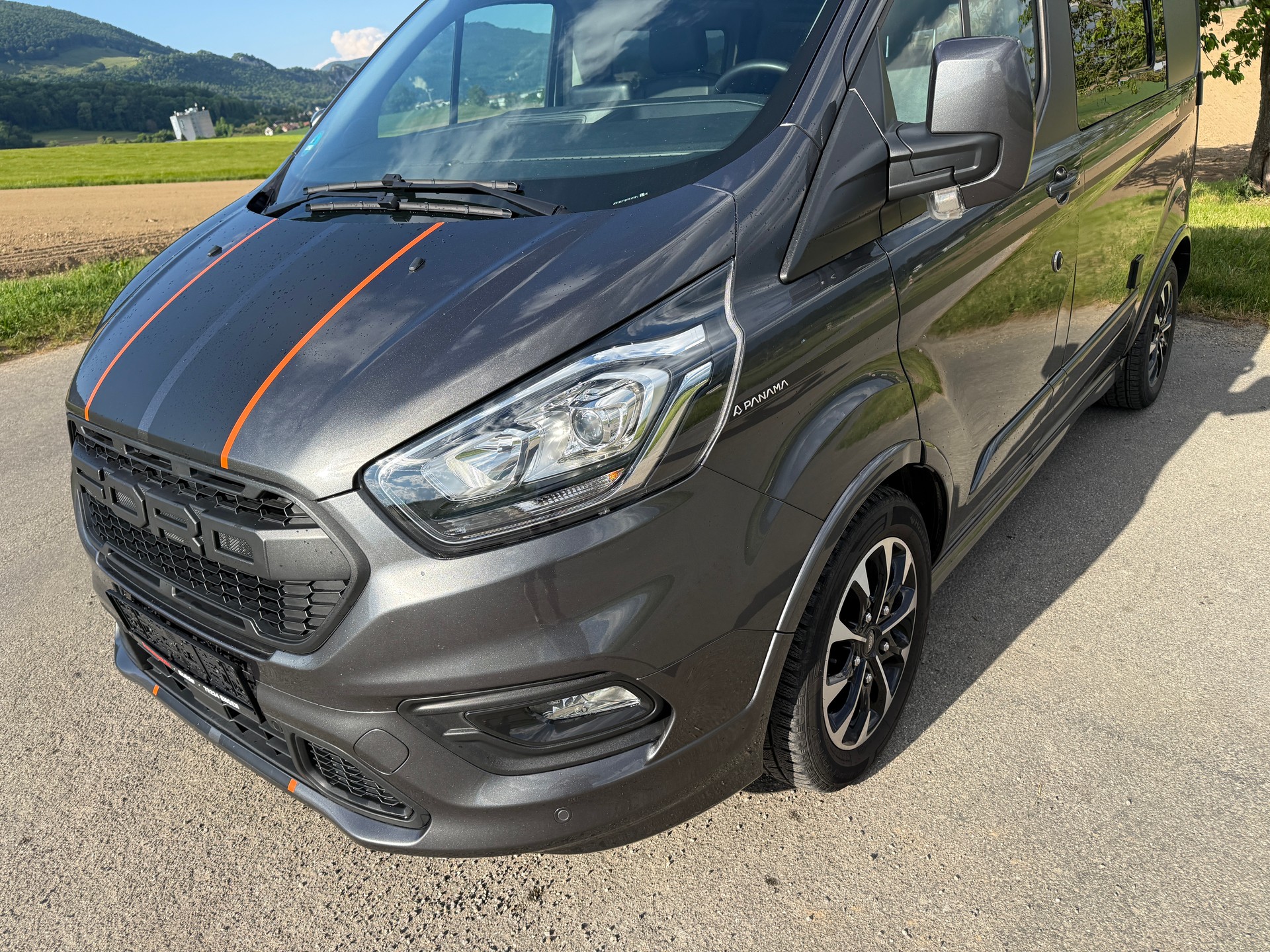 FORD Panama P10S