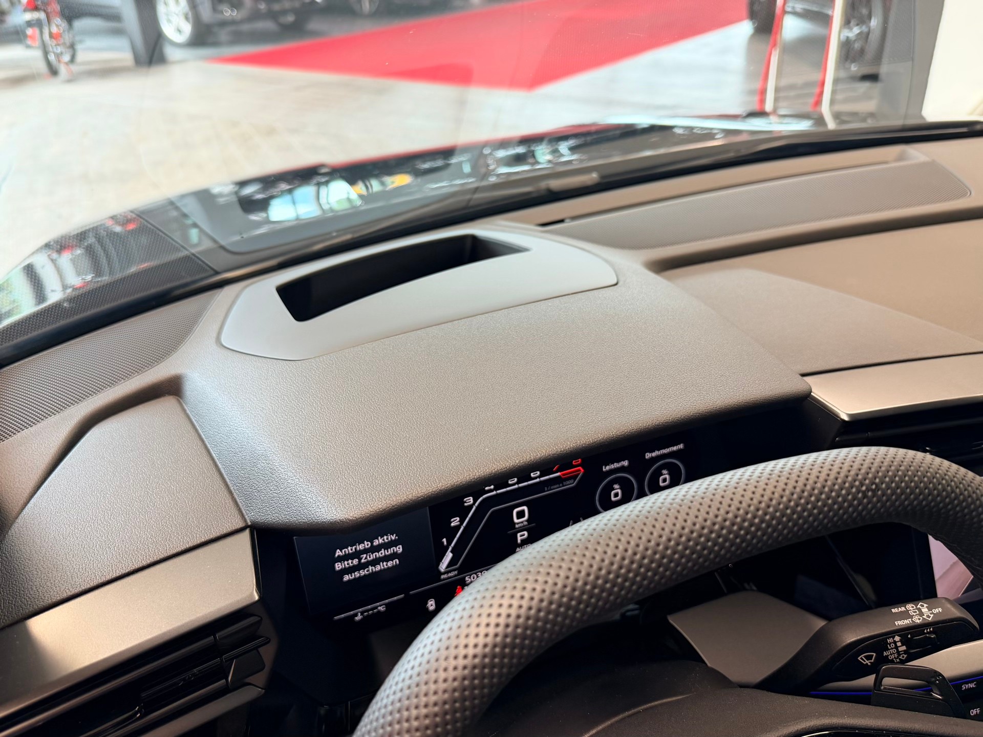 AUDI RS3 Sportback 2.5 TSI quattro S-tronic-image-28