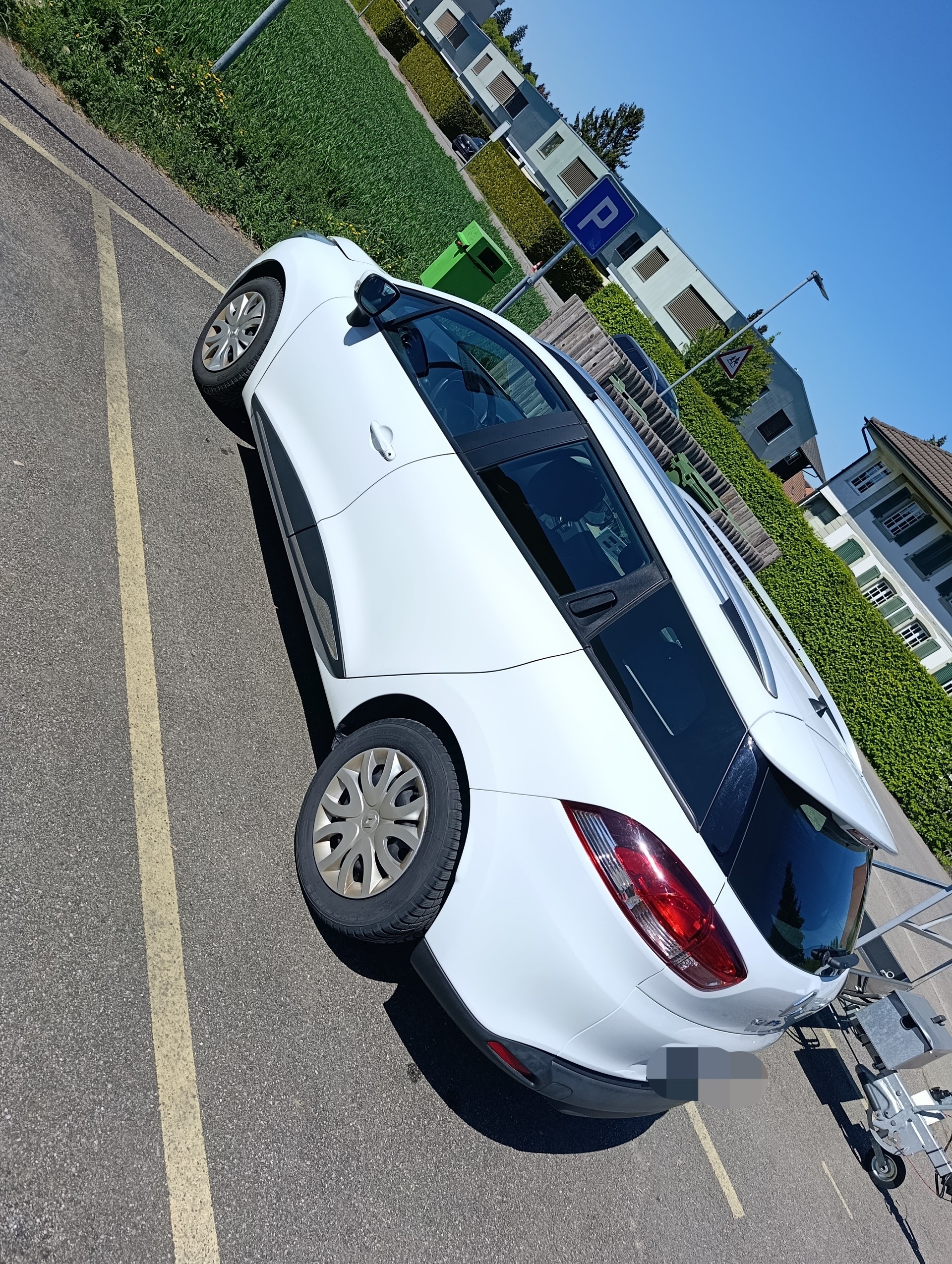 RENAULT Renault Clio Grandtour 1.5 dCi – Frisch MFK 03/2026, 1. Hand, Zahnriemen neu-image-2
