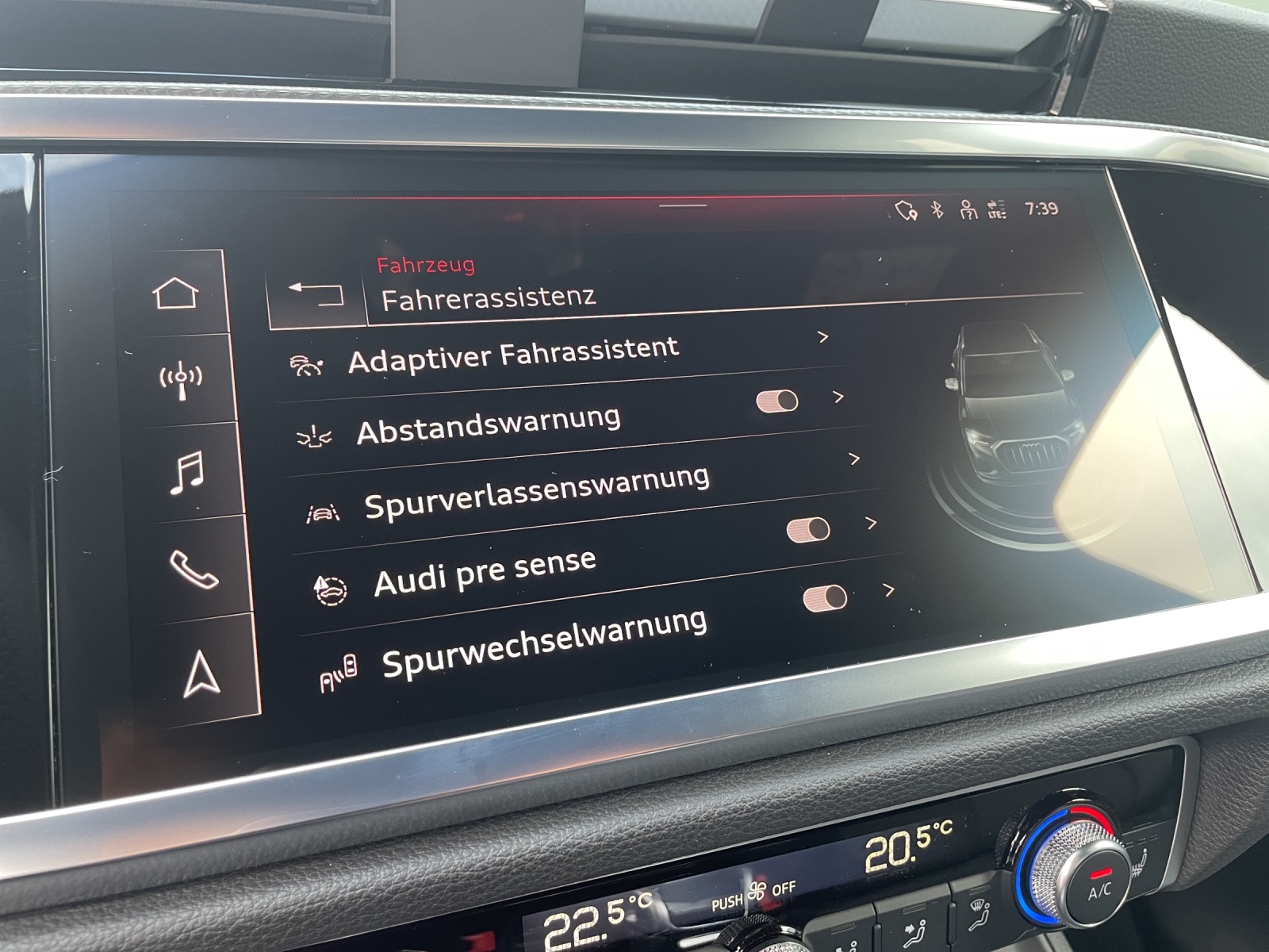 AUDI Q3 Sportback 40 TFSI S line quattro S-tronic-image-14
