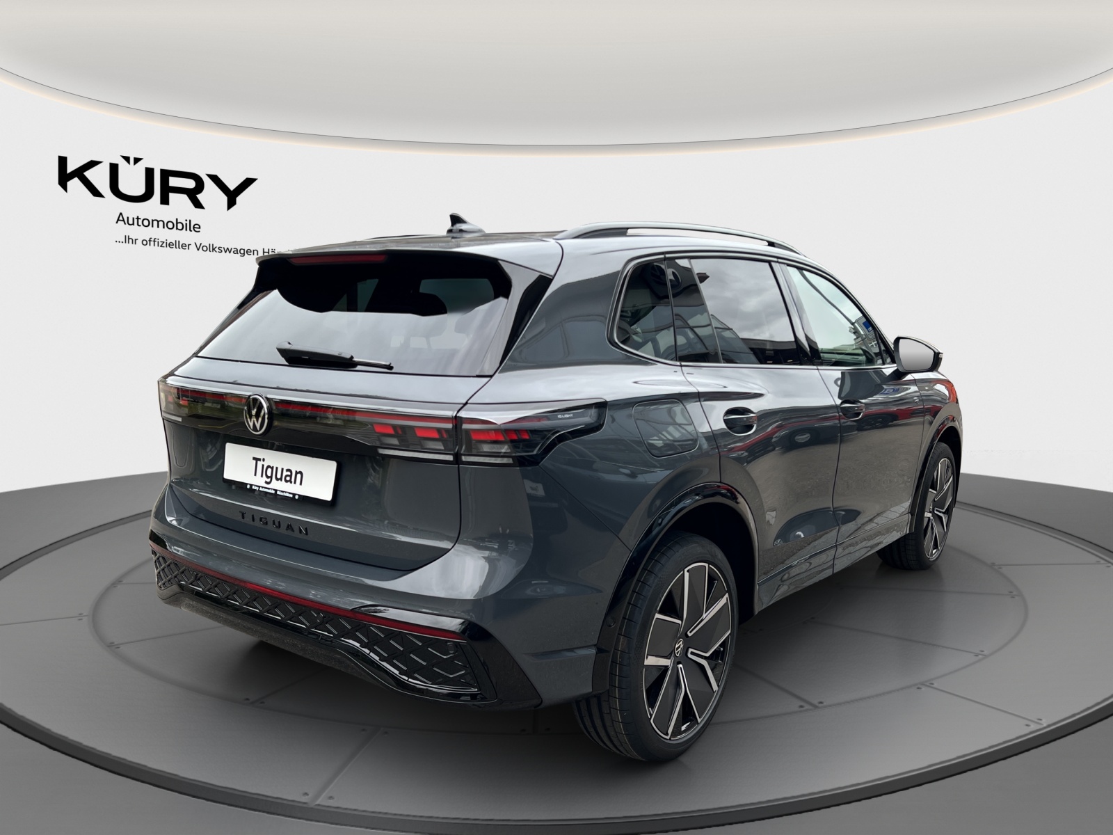 VW Tiguan 2.0 TSI DSG R-Line Plus 4Motion-image-4