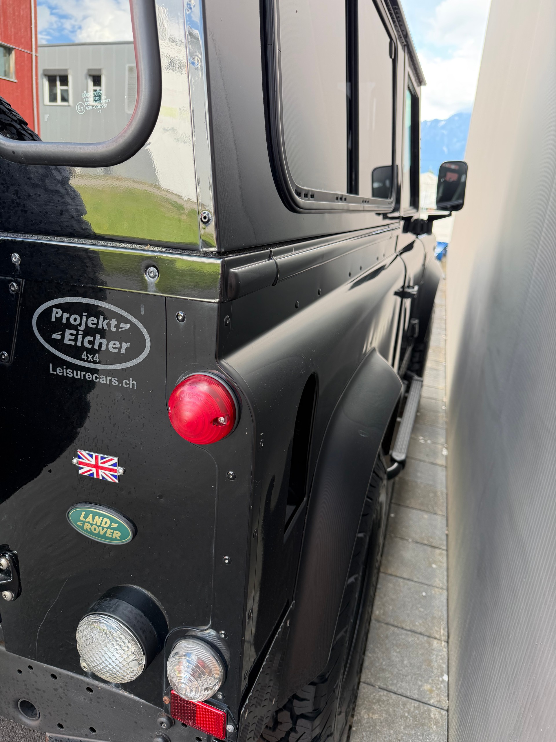 LAND ROVER Defender 90 TD5 *BLACK EDITION*-image-13