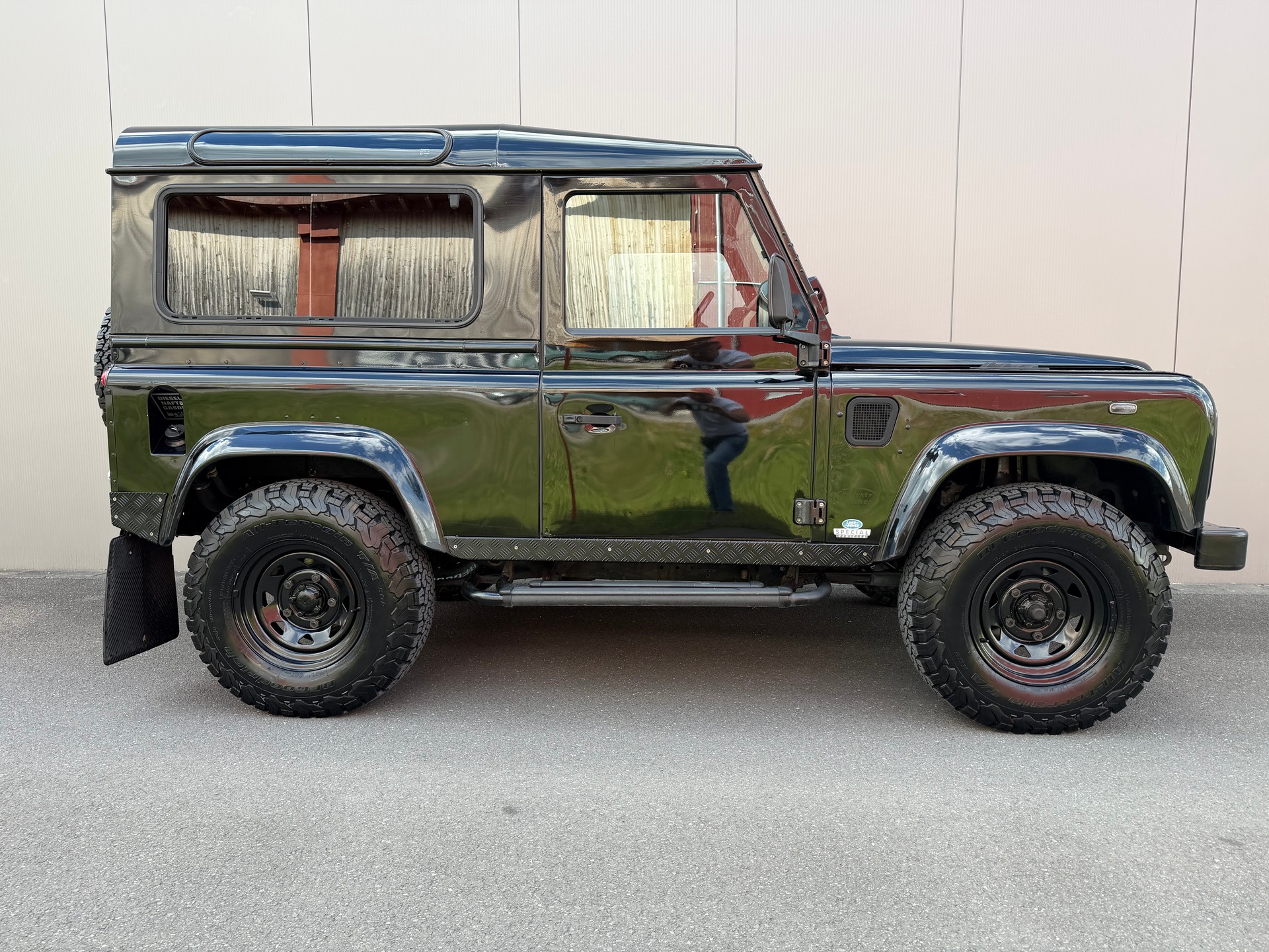 LAND ROVER Defender 90 TD5 *BLACK EDITION*-image-4